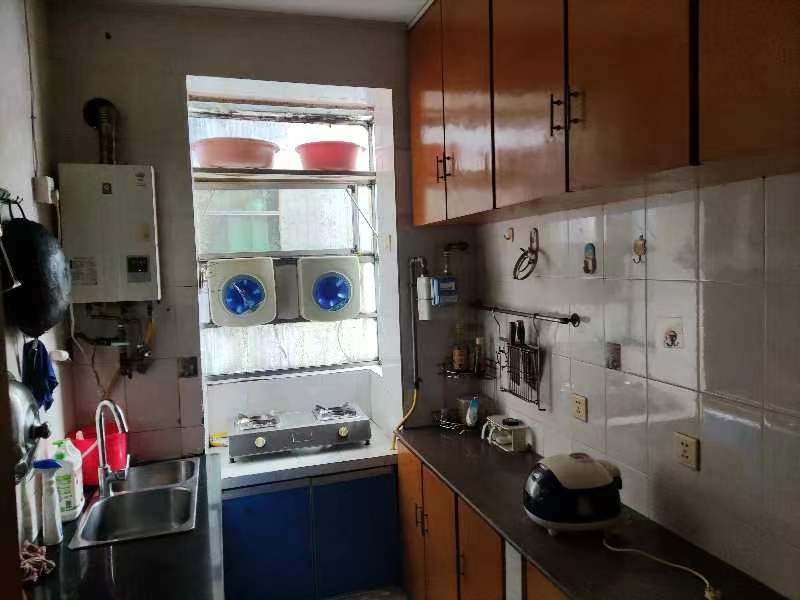 银环大厦  3室2厅1卫    1000.0元/月 银环大厦  3室2厅1卫    1000.0元/月室内图