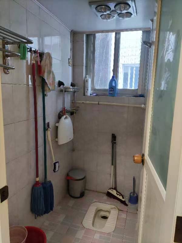 银环大厦  3室2厅1卫    1000.0元/月 银环大厦  3室2厅1卫    1000.0元/月室内图