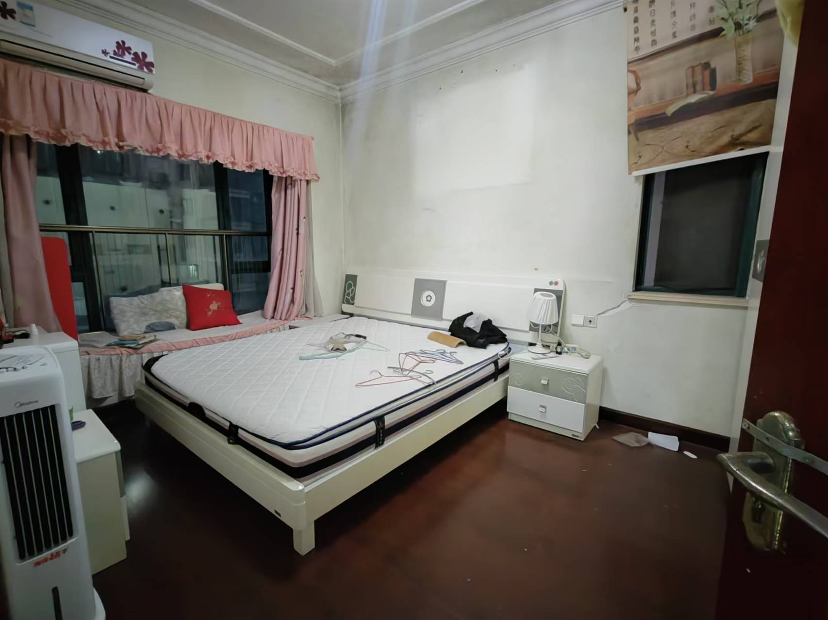 恒大名都 3室2厅1卫 2000.0元/月 恒大名都 3室2厅1卫 2000.0元/月室内图