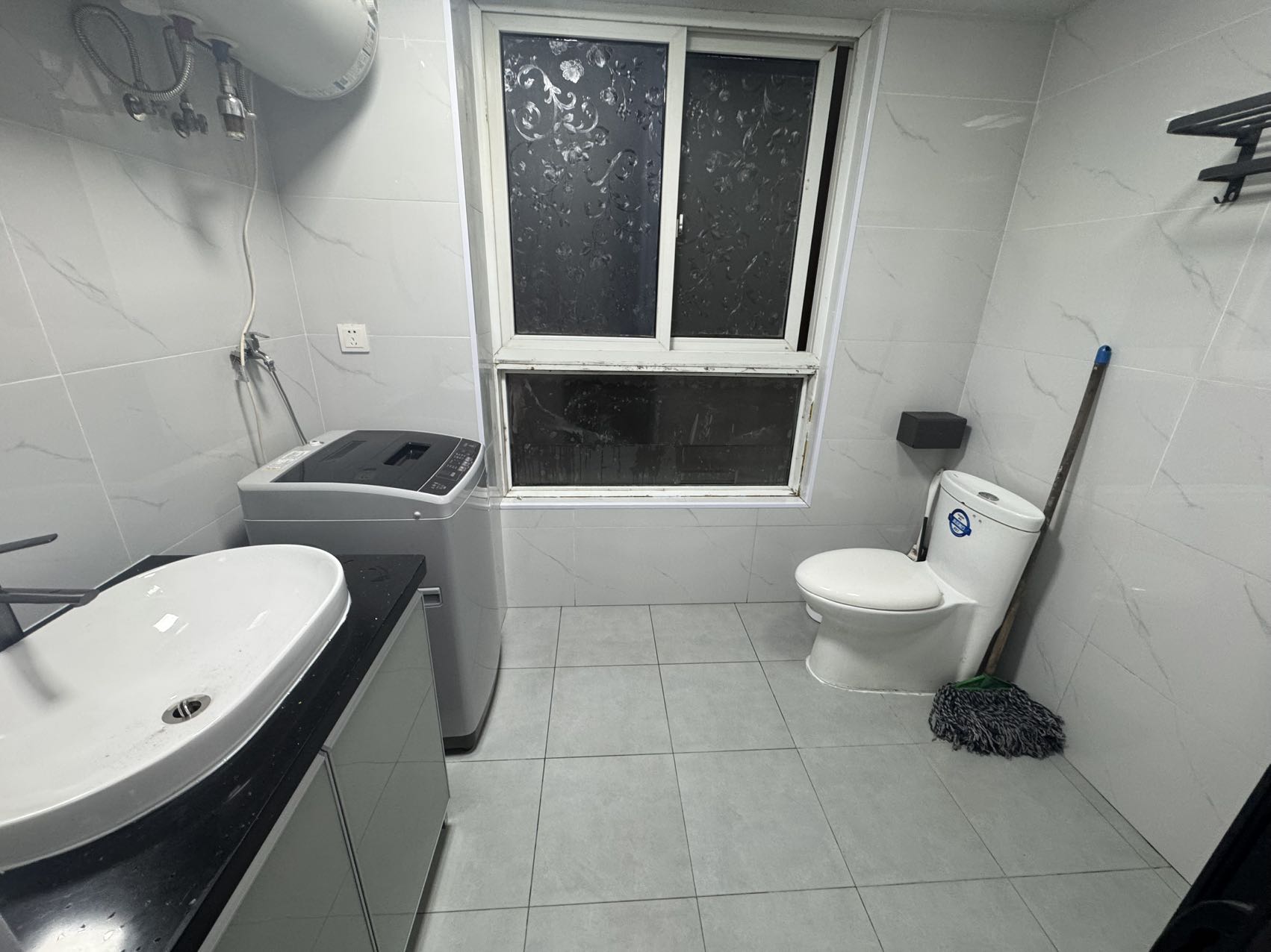 五矿紫湖香醍 1室1厅1卫 1300.0元/月 五矿紫湖香醍 1室1厅1卫 1300.0元/月室内图