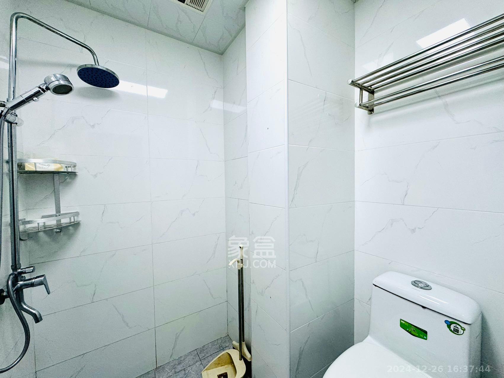 裕天国际商汇中心 1室0厅0卫 1800.0元/月 裕天国际商汇中心 1室0厅0卫 1800.0元/月室内图