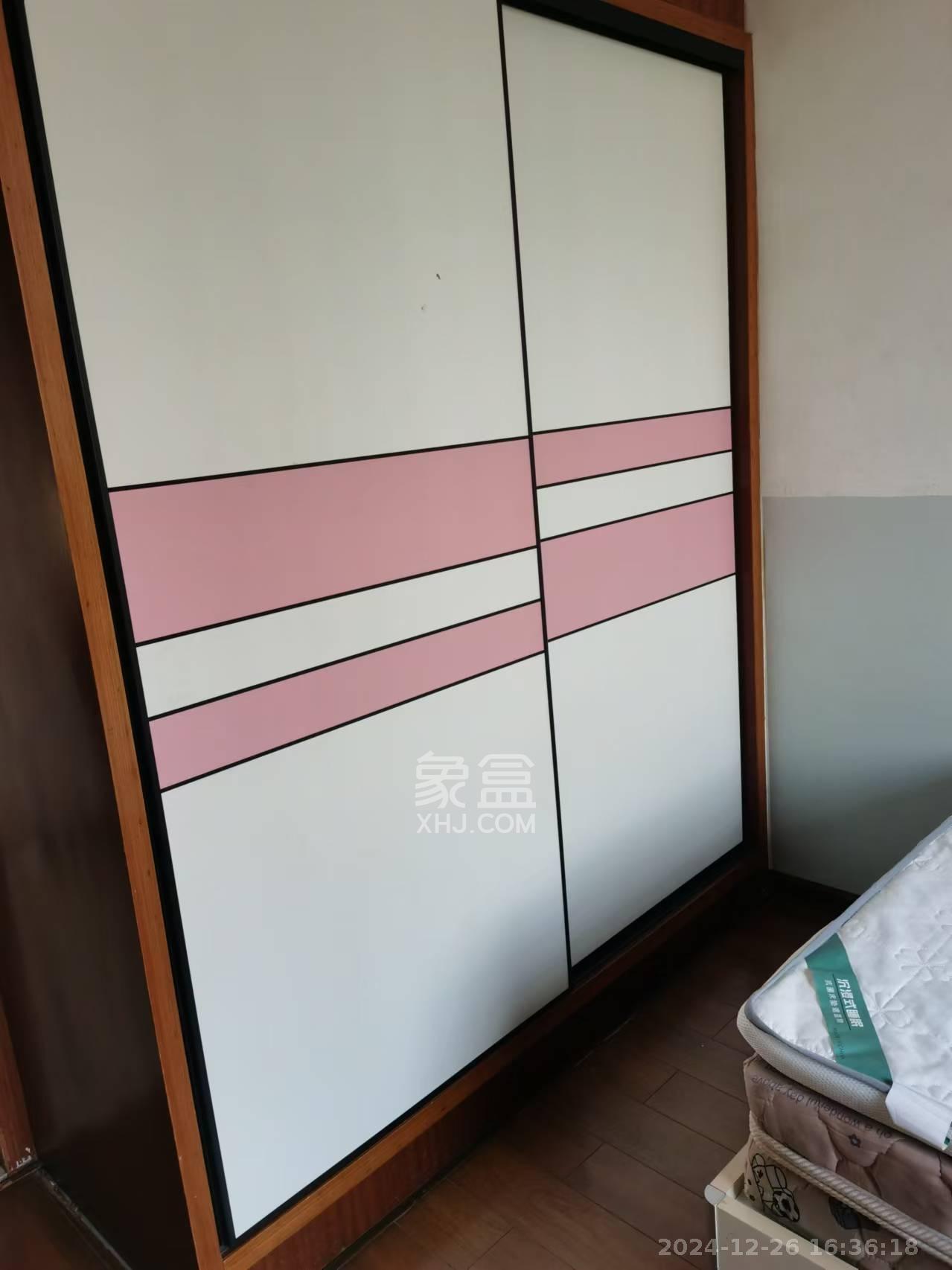 银馨家园  3室2厅2卫   2400.00元/月室内图