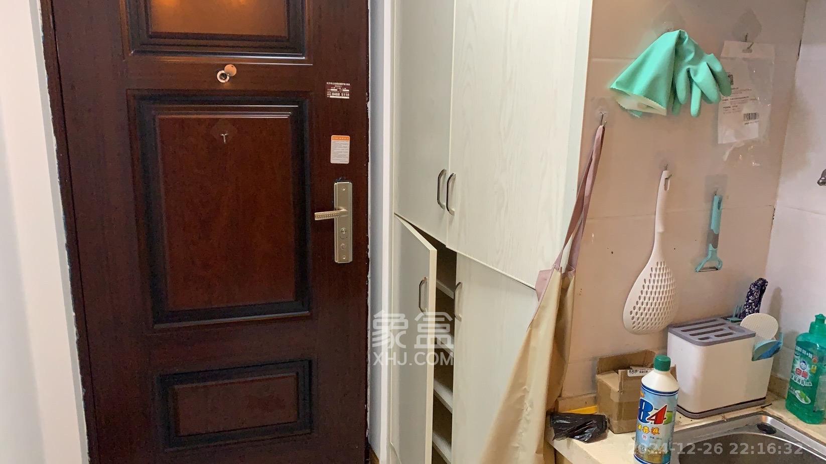 中建芙蓉嘉苑 1室1厅1卫 1200.0元/月 中建芙蓉嘉苑 1室1厅1卫 1200.0元/月室内图