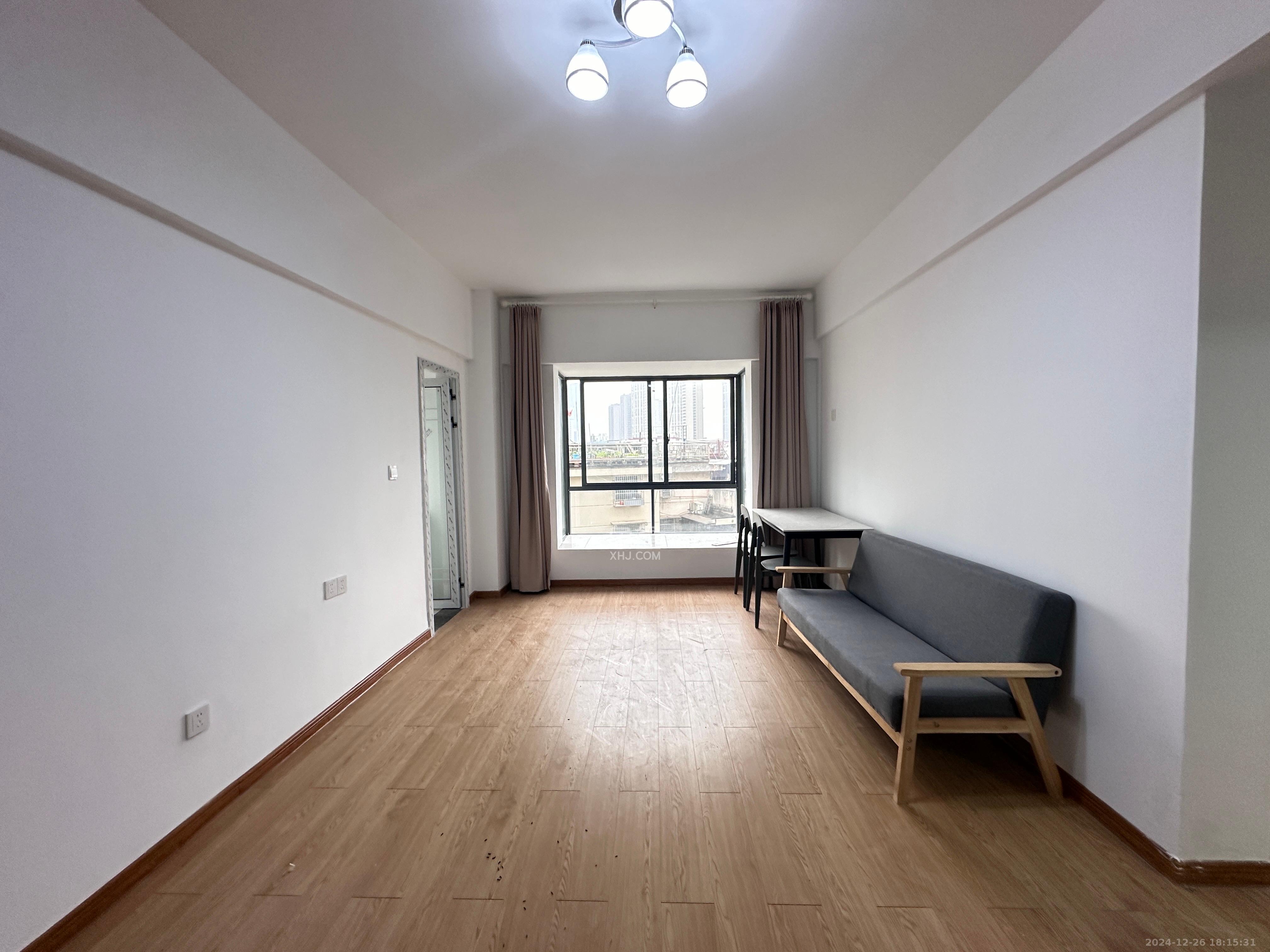 富绿新村 2室1厅1卫 1800.0元/月 富绿新村 2室1厅1卫 1800.0元/月室内图