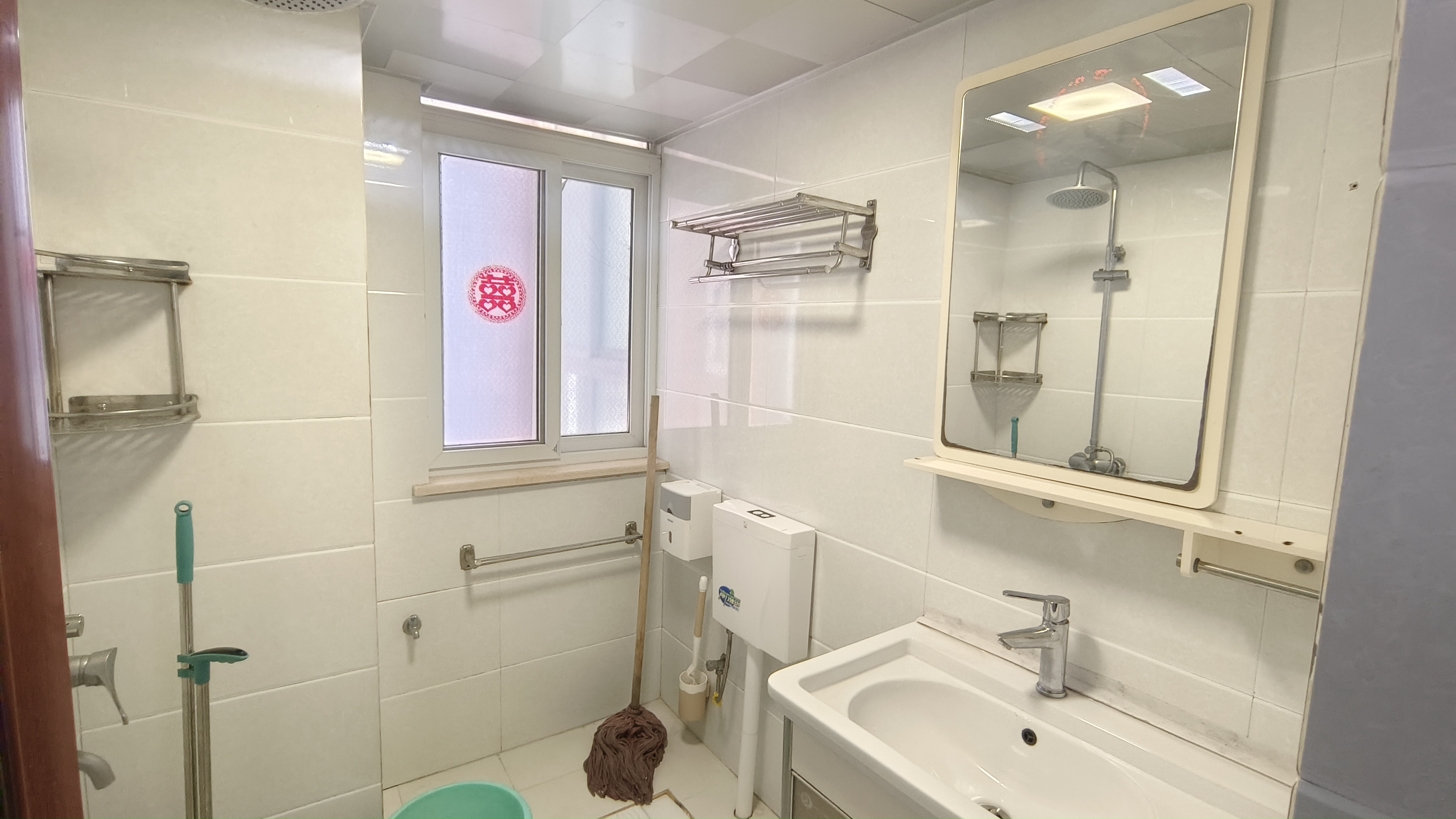 金城2008 2室1厅1卫 1300.0元/月 金城2008 2室1厅1卫 1300.0元/月室内图