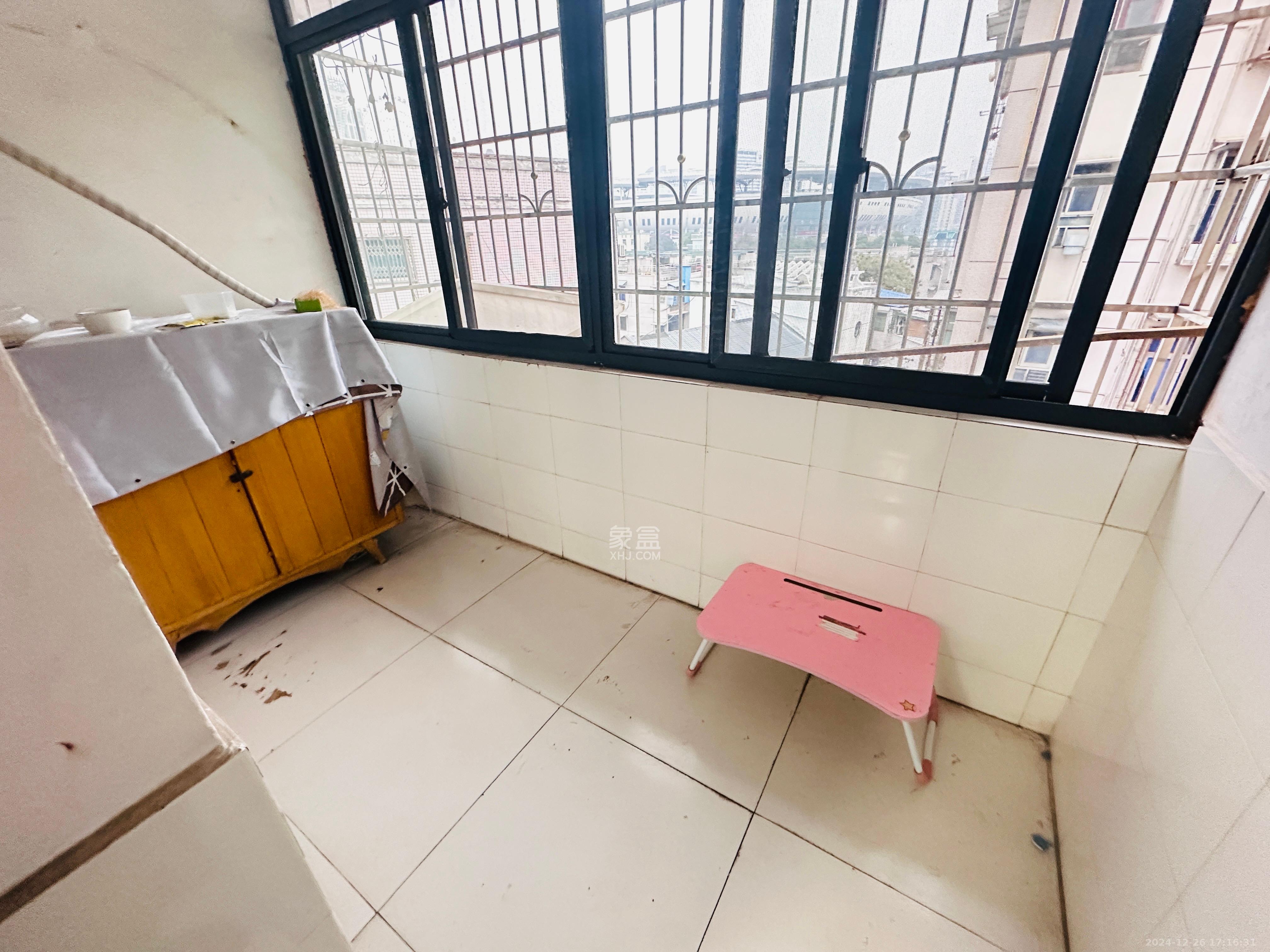 天心游路散盘 2室1厅1卫 1000.0元/月 天心游路散盘 2室1厅1卫 1000.0元/月室内图