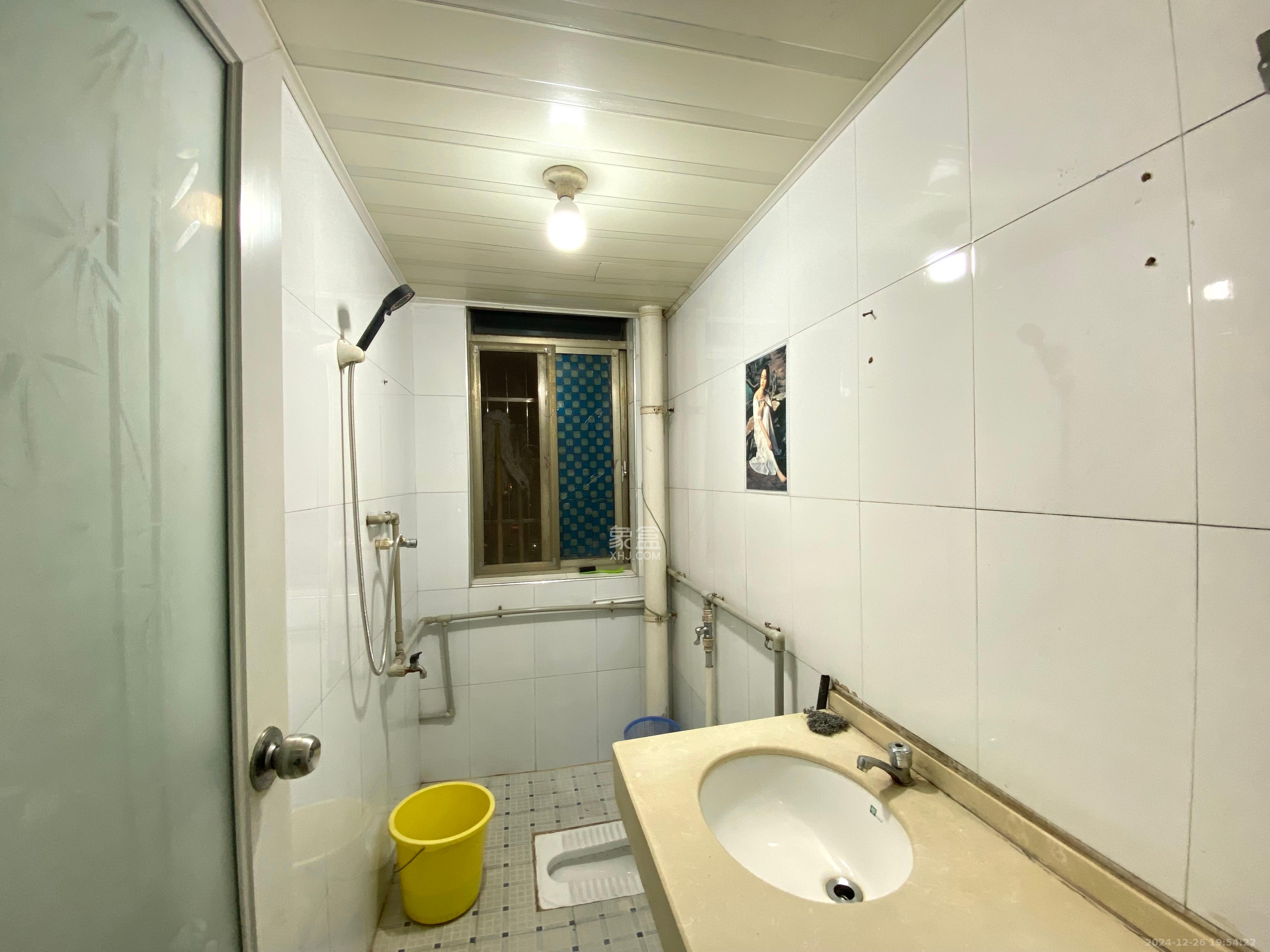 和平小区 3室2厅1卫 1600.0元/月 和平小区 3室2厅1卫 1600.0元/月室内图