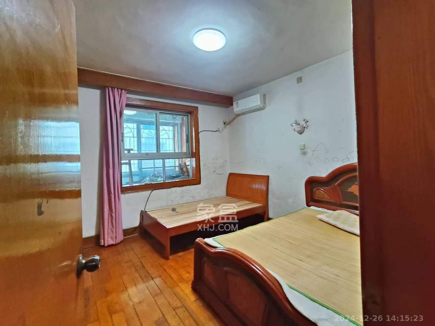 劳动局宿舍 2室1厅2卫 1500.0元/月 劳动局宿舍 2室1厅2卫 1500.0元/月室内图