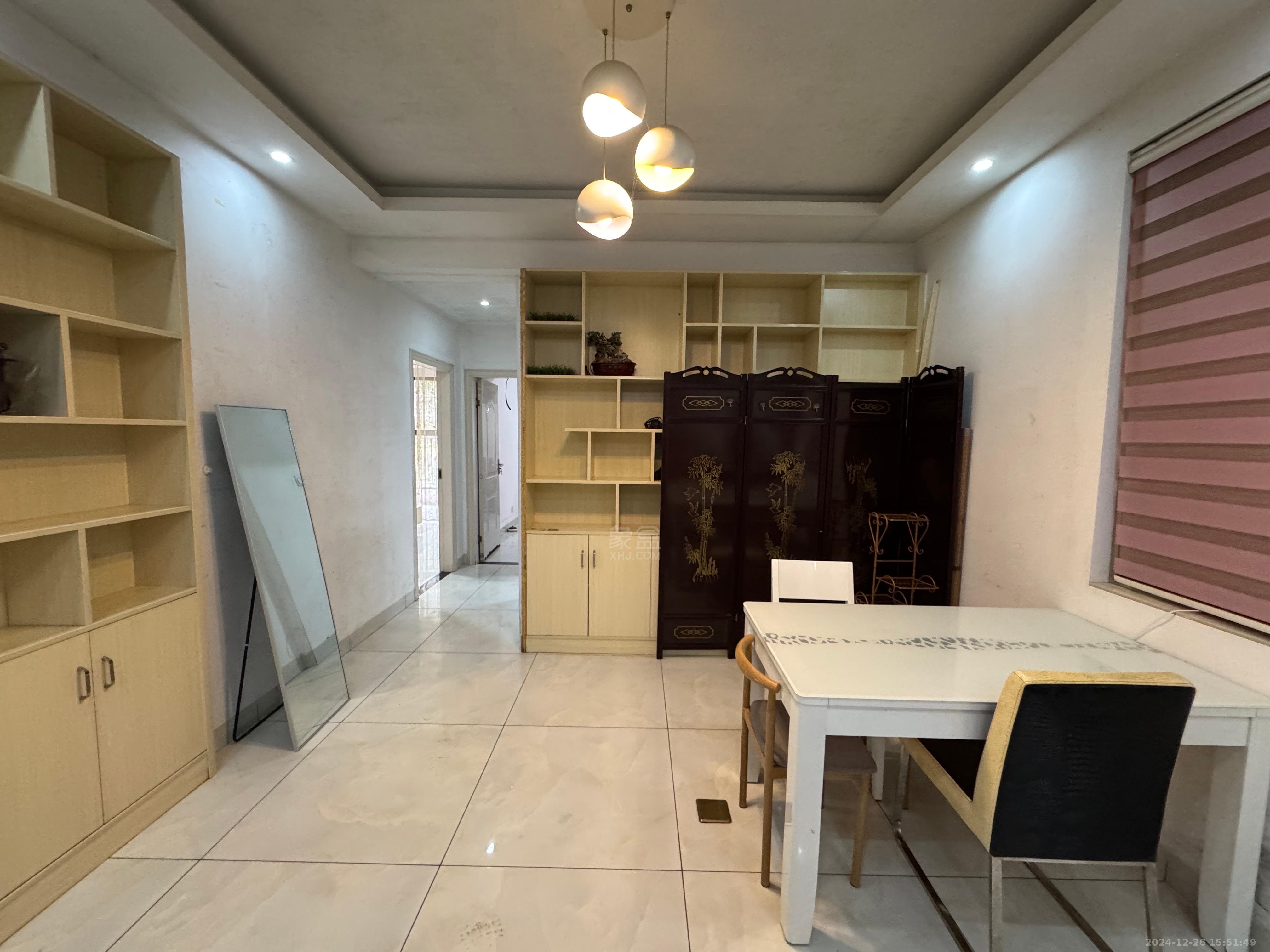 泰山公馆 1室2厅1卫 1600.0元/月 泰山公馆 1室2厅1卫 1600.0元/月室内图