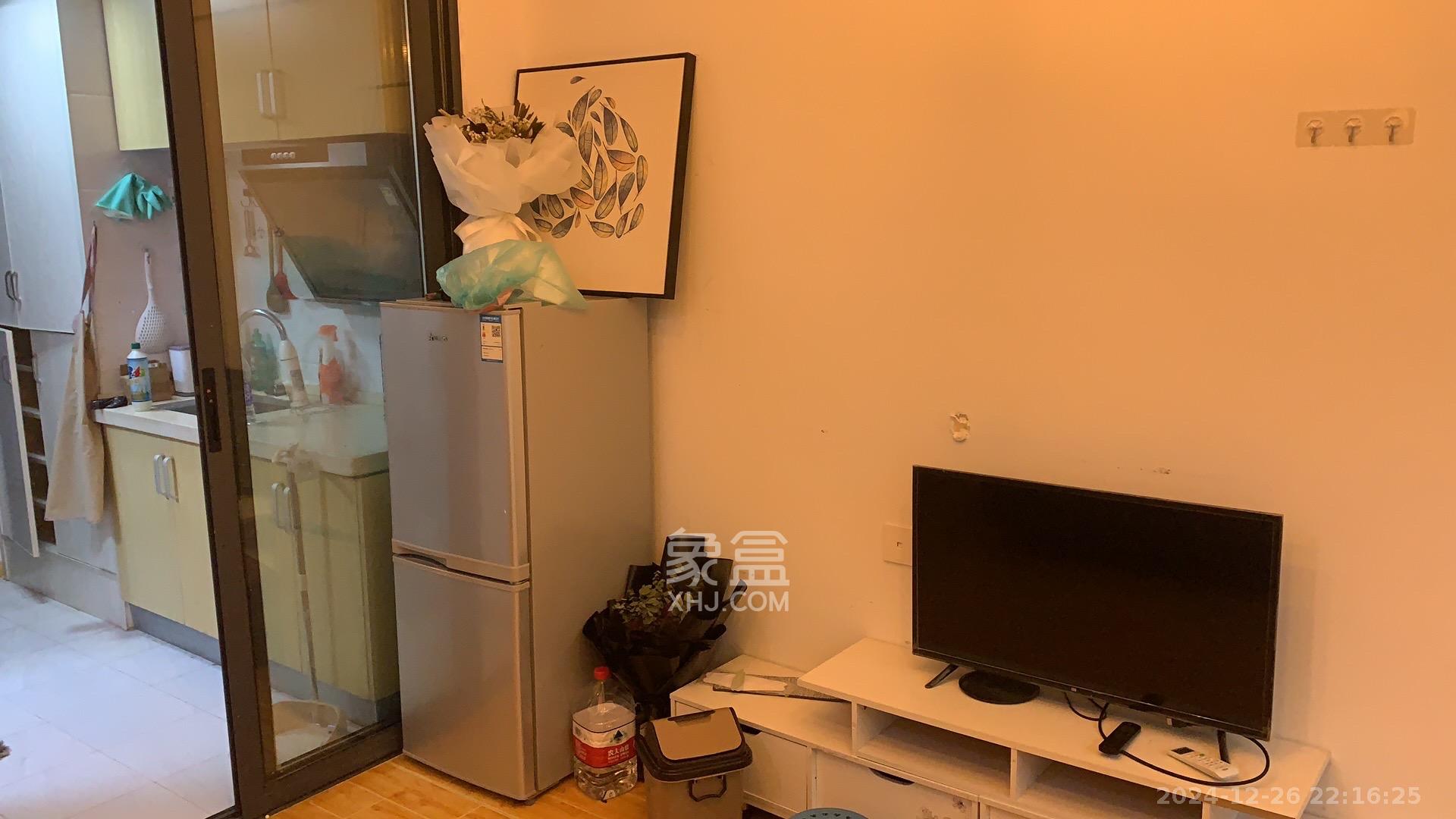 中建芙蓉嘉苑 1室1厅1卫 1200.0元/月 中建芙蓉嘉苑 1室1厅1卫 1200.0元/月室内图