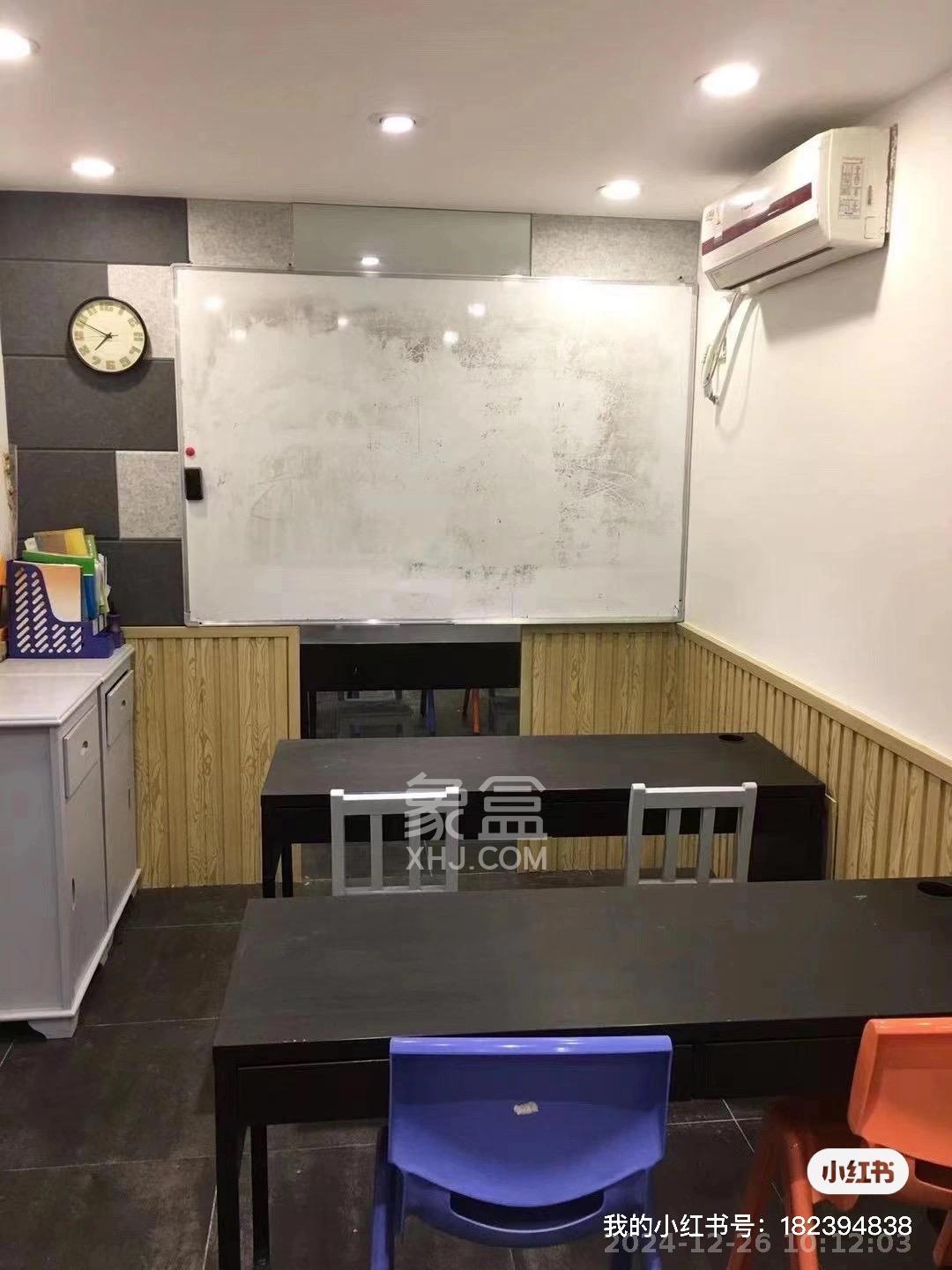 枫丹雅苑(天辰枫丹白露) 1室2厅2卫 5000.0元/月 枫丹雅苑(天辰枫丹白露) 1室2厅2卫 5000.0元/月室内图