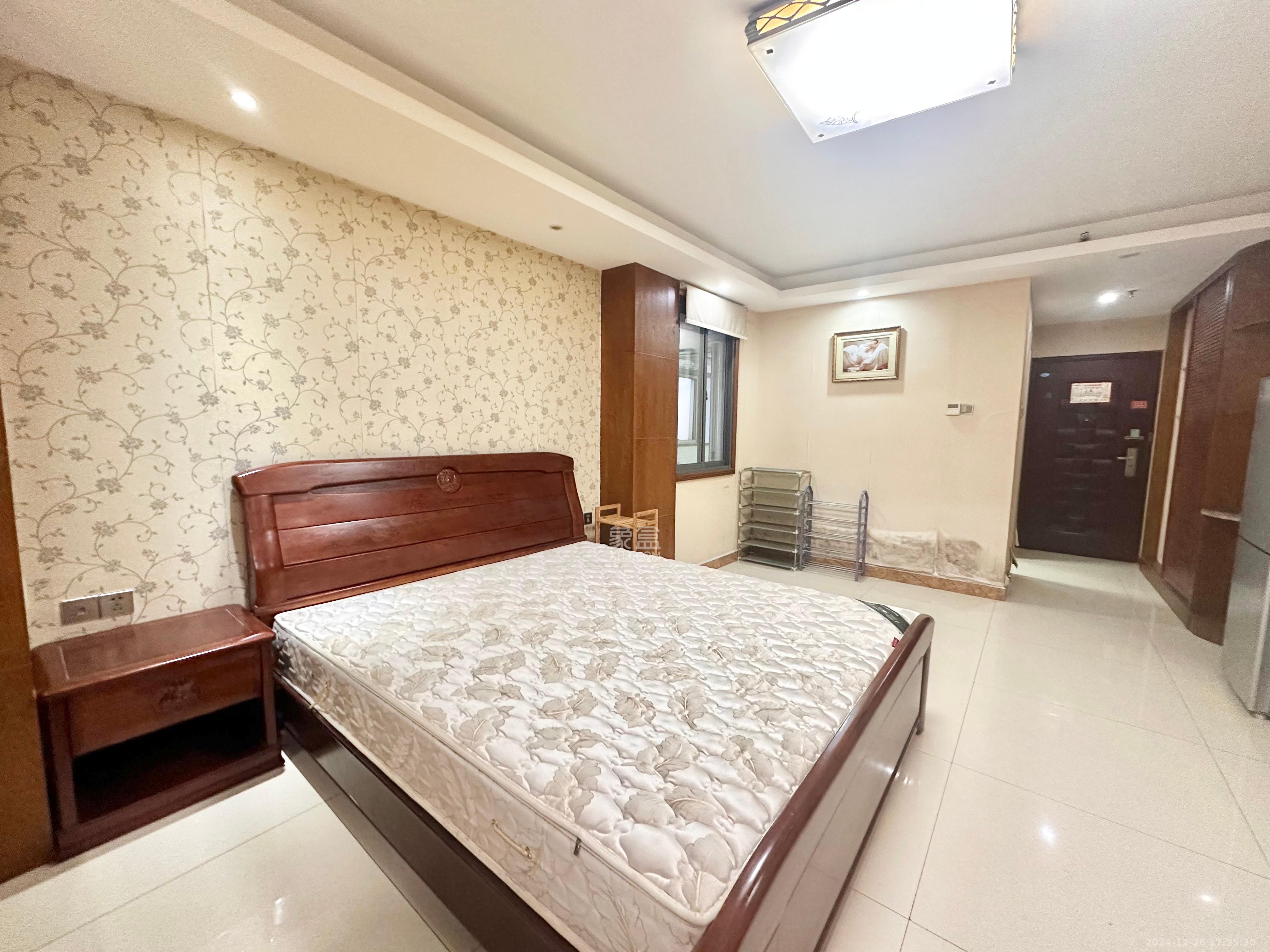 东方芙蓉 1室1厅1卫 1500.0元/月 东方芙蓉 1室1厅1卫 1500.0元/月室内图