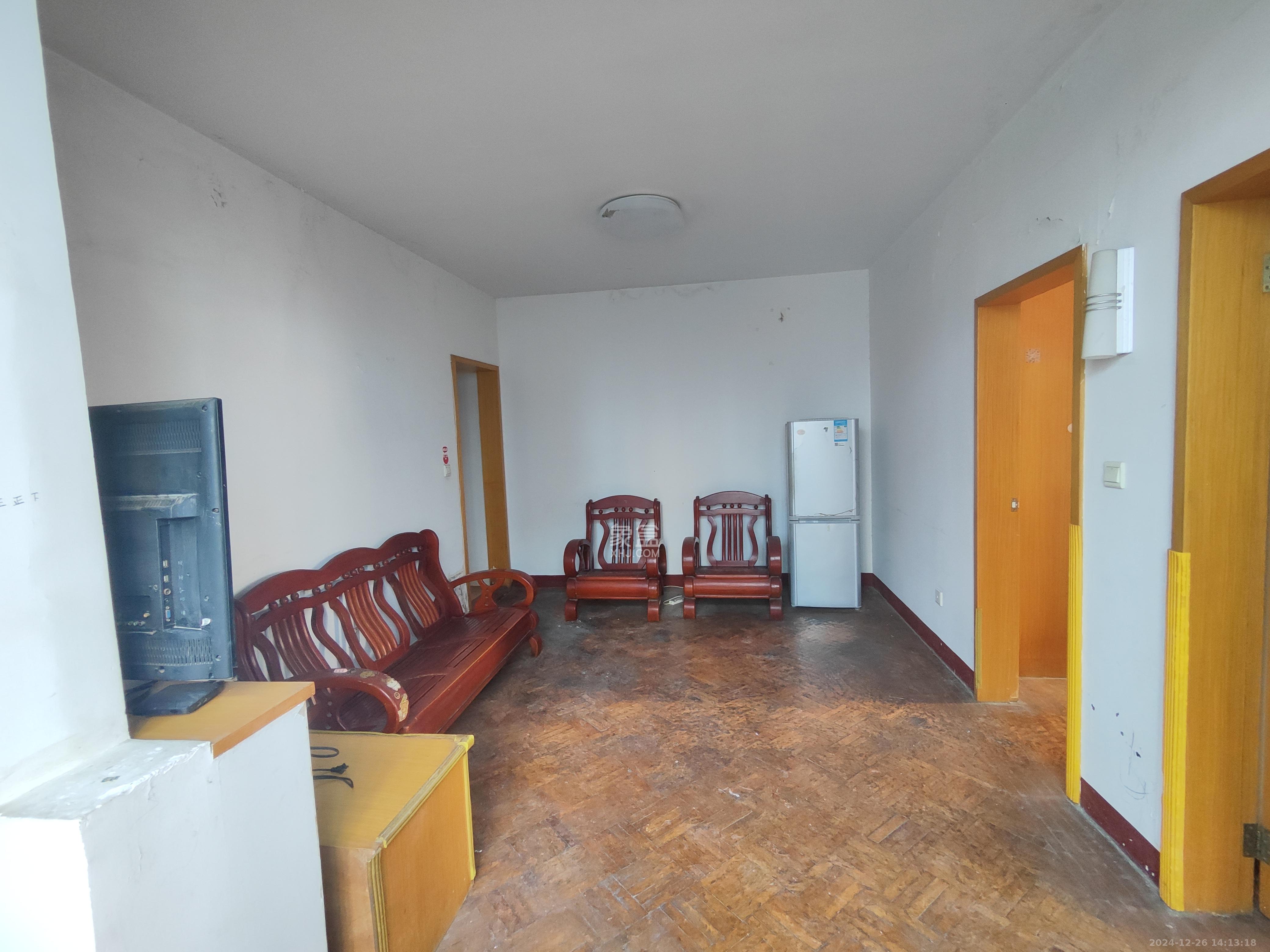 省政府五所 1室0厅0卫 2200.0元/月 省政府五所 1室0厅0卫 2200.0元/月室内图