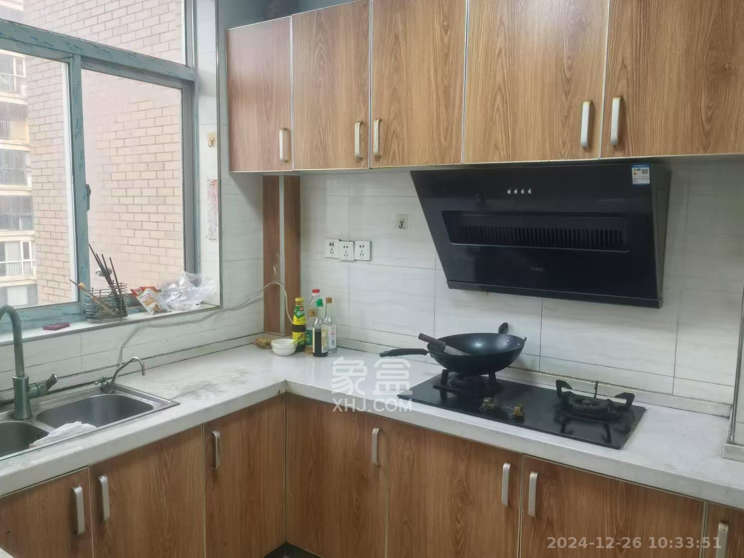 至雅小玲家园 3室2厅2卫 1980.0元/月 至雅小玲家园 3室2厅2卫 1980.0元/月室内图