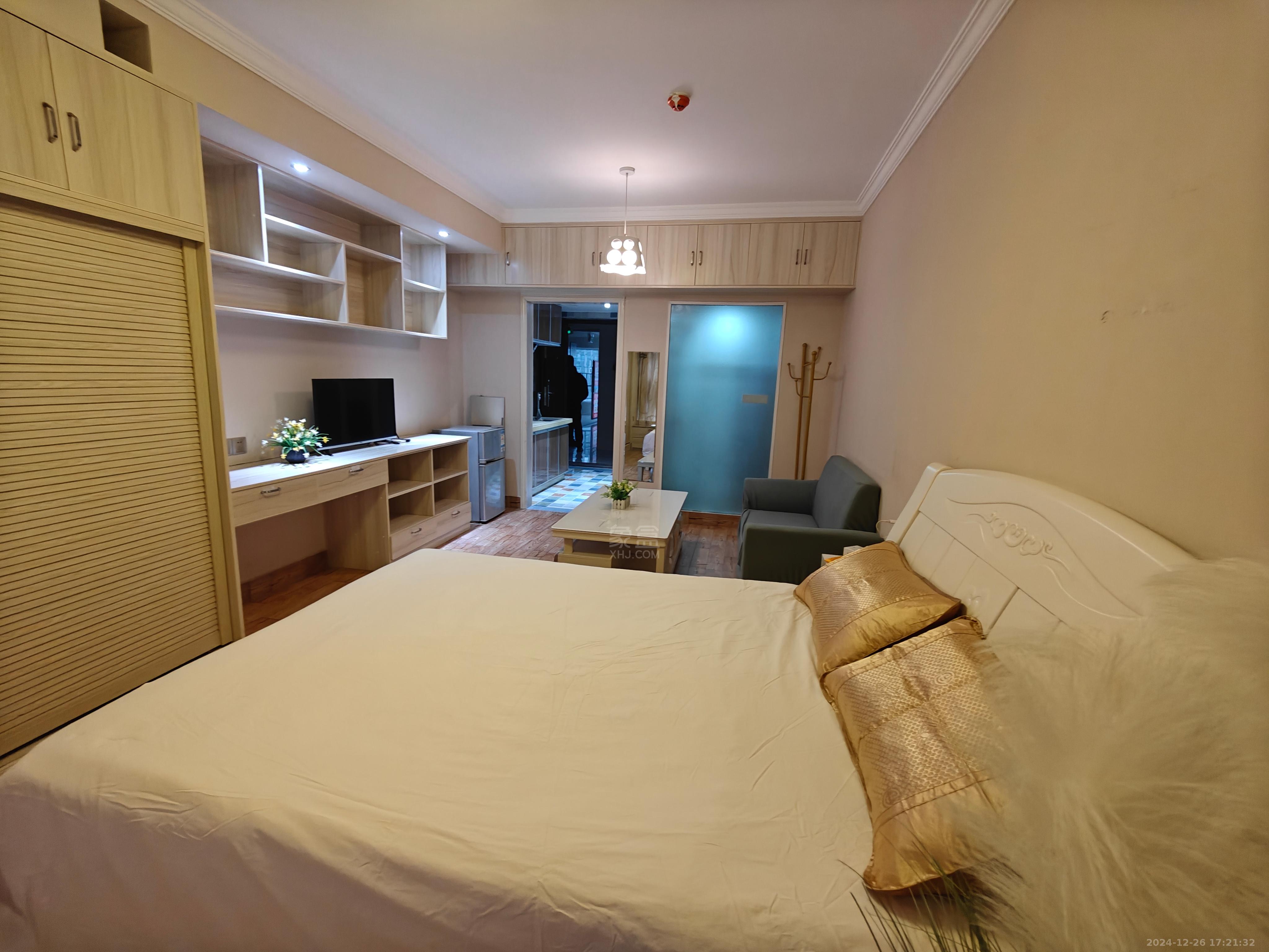 美的城三期 1室1厅1卫 1100.0元/月 美的城三期 1室1厅1卫 1100.0元/月室内图