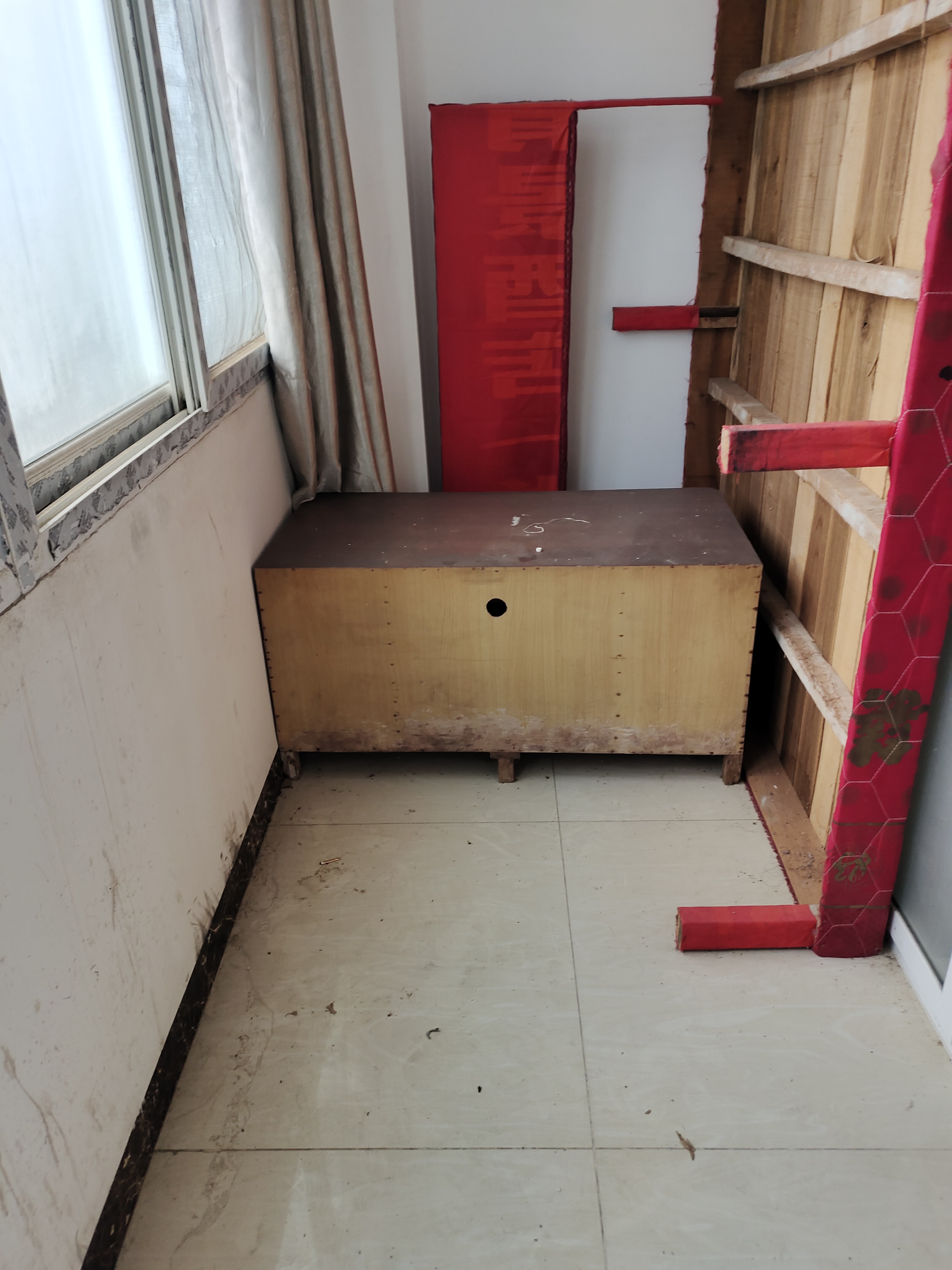 鸿都苑 1室1厅1卫 16.0万 鸿都苑 1室1厅1卫 16.0万客厅