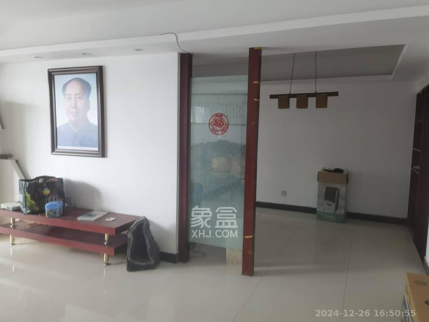 桐荫里社区  5室2厅2卫    6000.0元/月 桐荫里社区  5室2厅2卫    6000.0元/月室内图