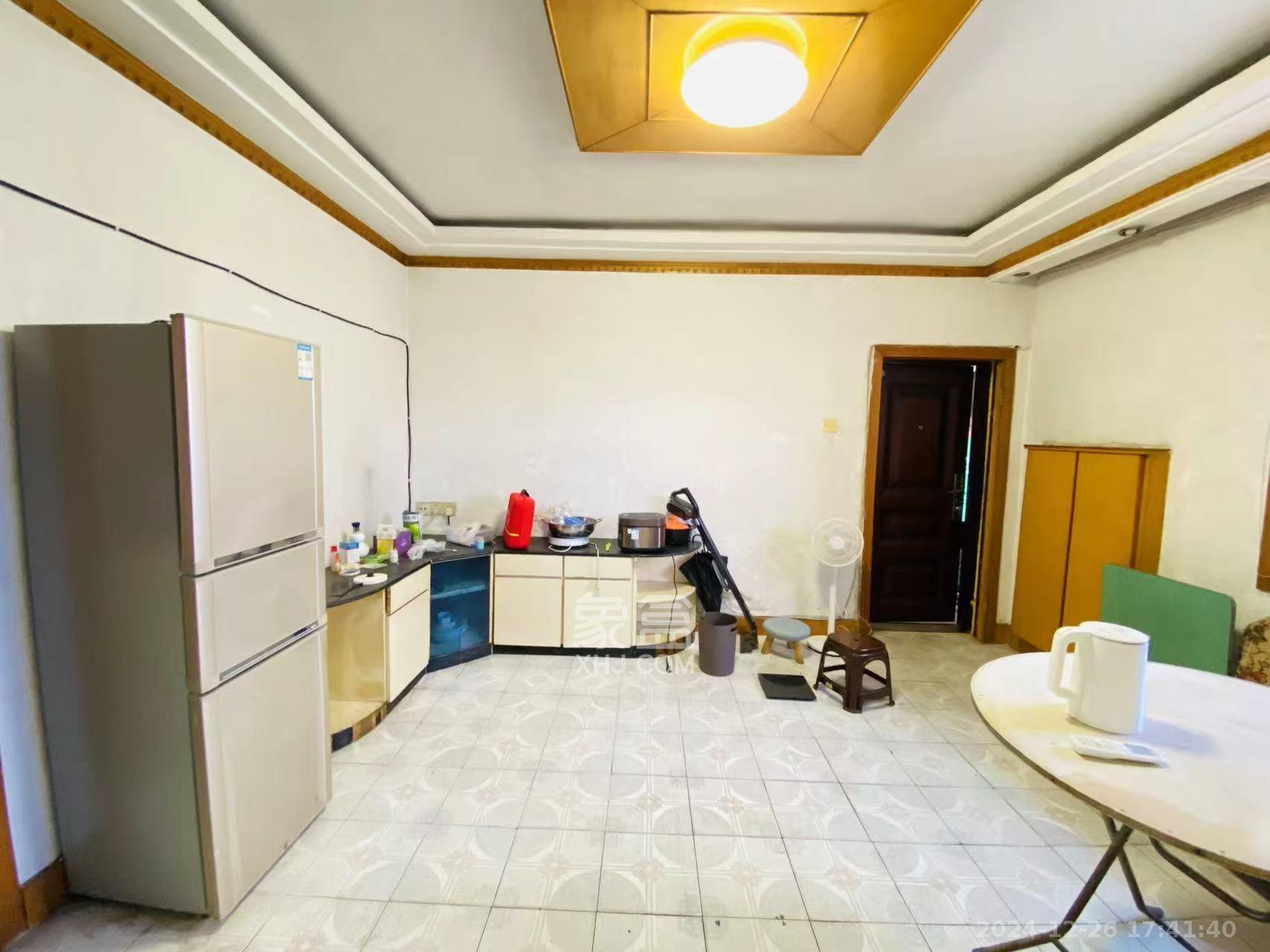 铜铝厂宿舍(居仁里11号)  1室0厅0卫    1600.0元/月 铜铝厂宿舍(居仁里11号)  1室0厅0卫    1600.0元/月室内图