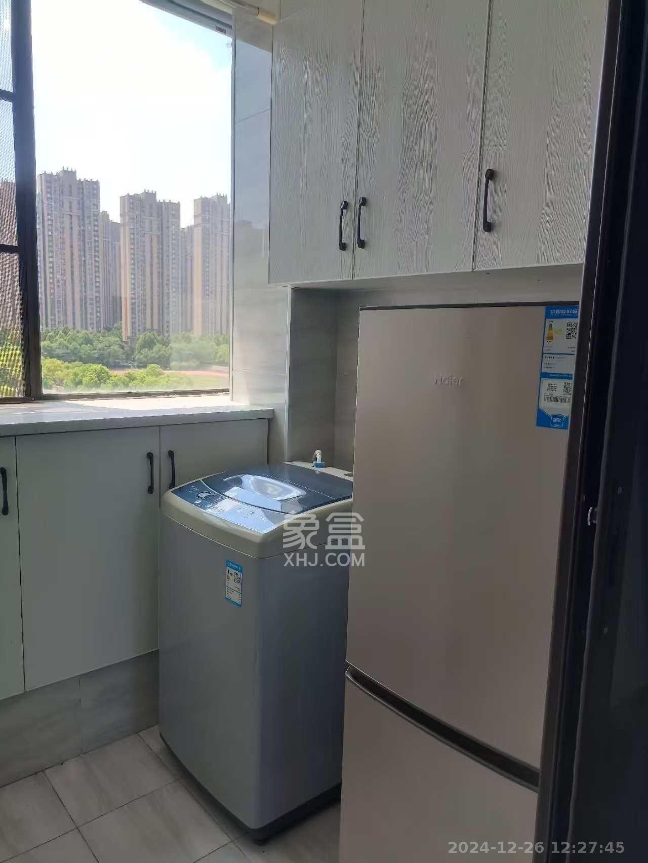 国泰九龙湾  1室1厅1卫   1400.00元/月室内图