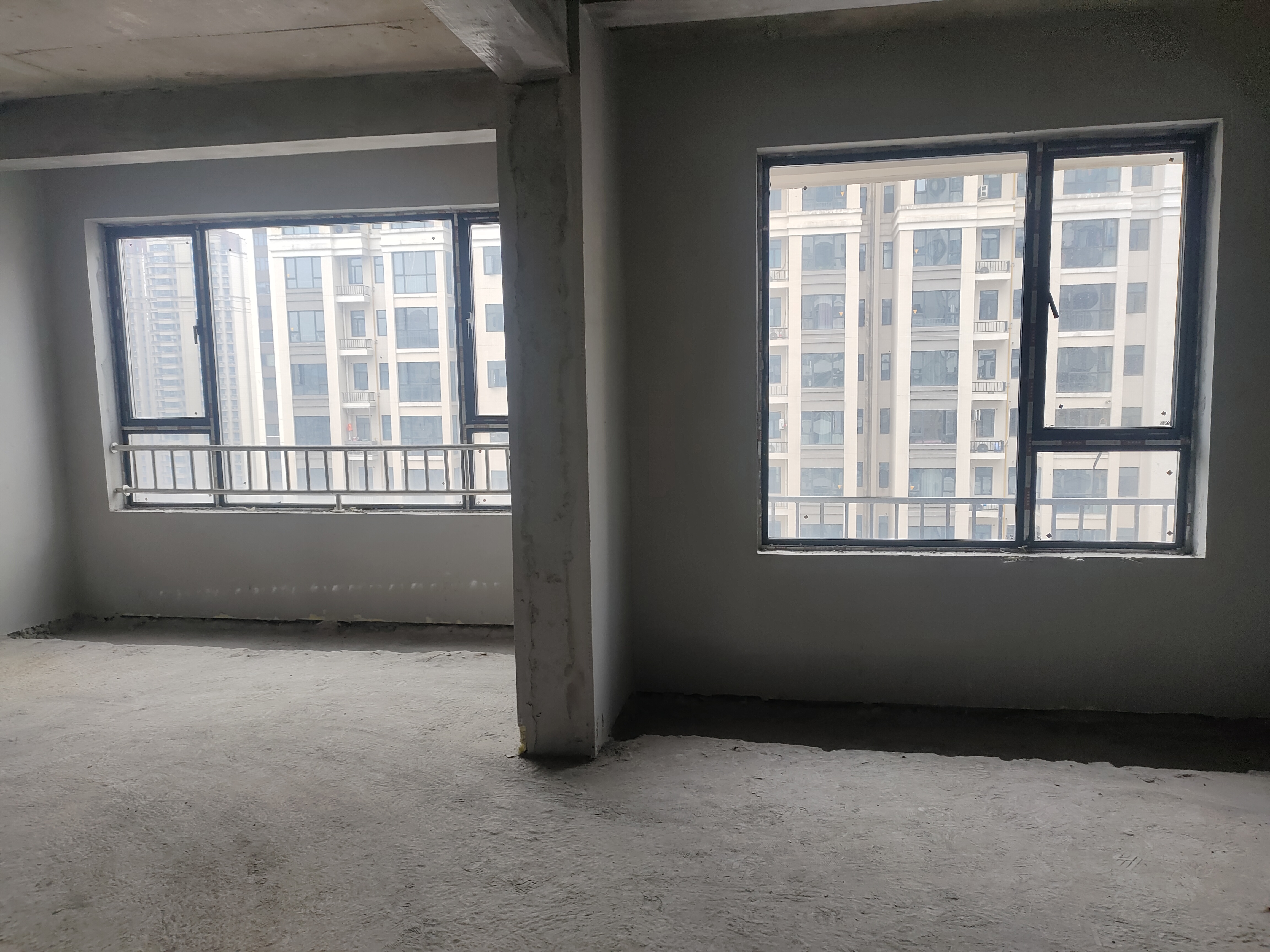 育美雅苑 3室2厅2卫 85.8万 育美雅苑 3室2厅2卫 85.8万客厅