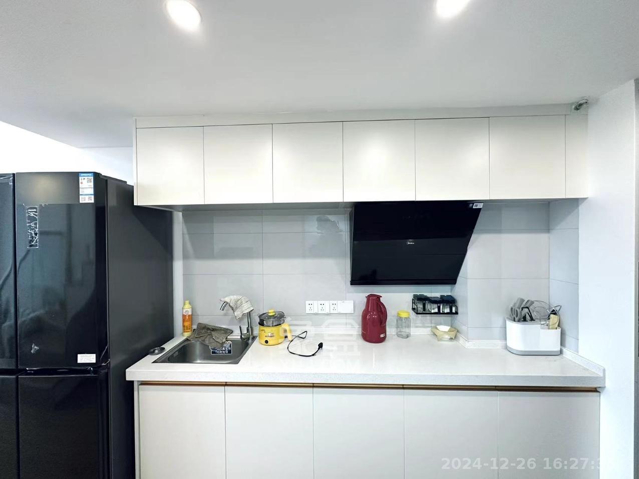 新长海D1站  1室1厅1卫   1600.00元/月室内图