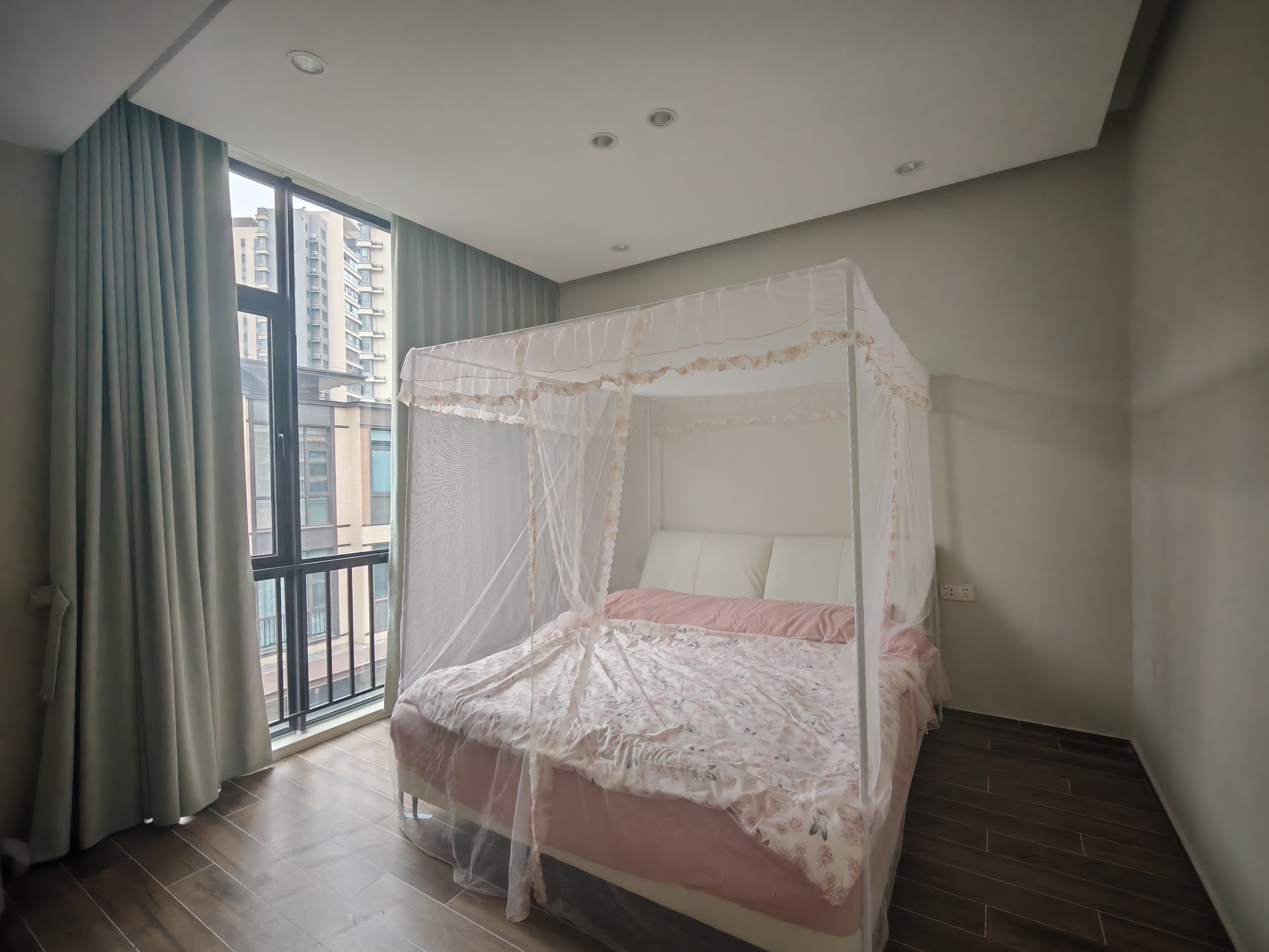 大华锦绣海岸三期 4室2厅3卫 11000.0元/月 大华锦绣海岸三期 4室2厅3卫 11000.0元/月室内图