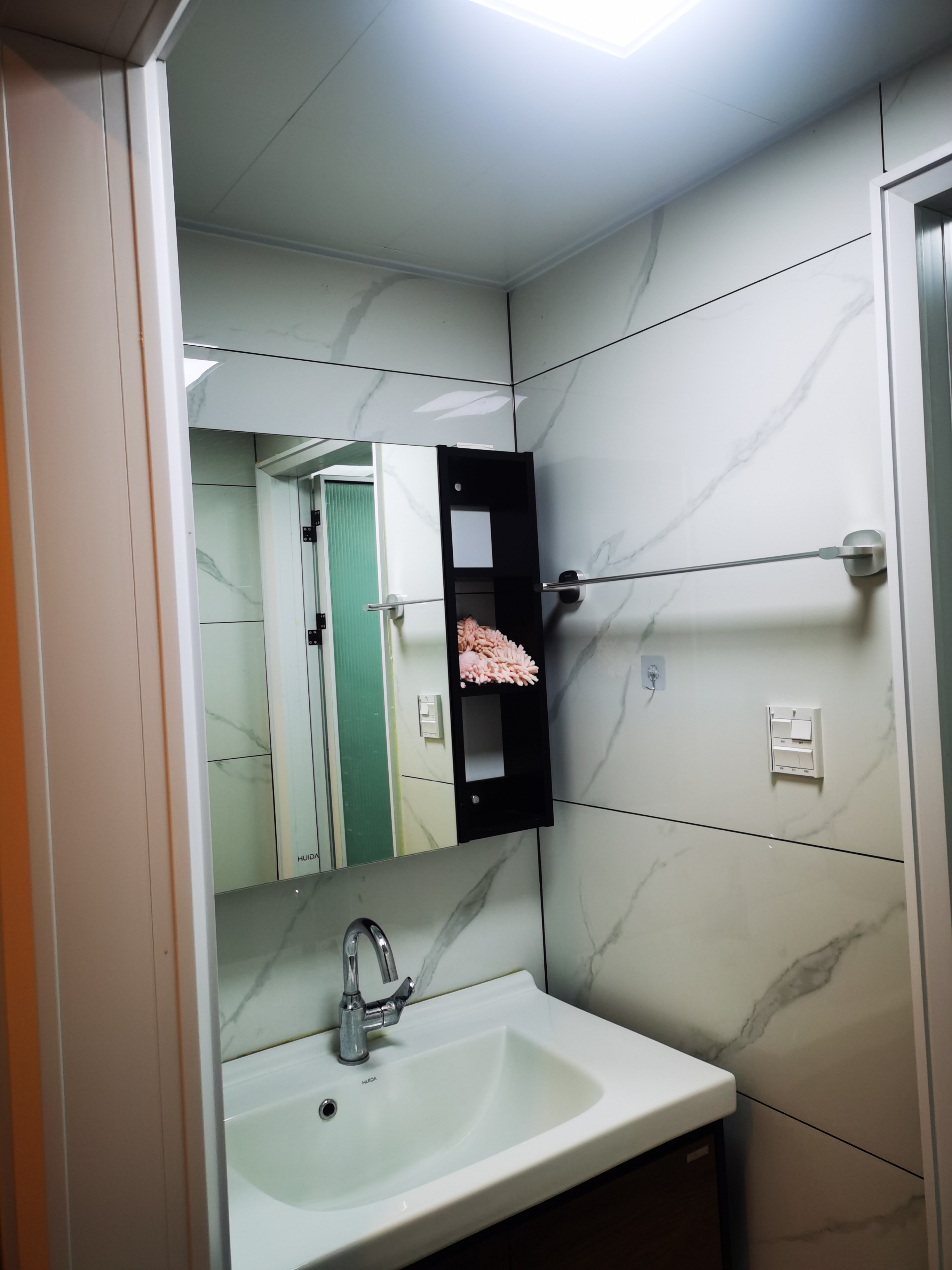 百弘学府城 2室1厅1卫 1050.0元/月 百弘学府城 2室1厅1卫 1050.0元/月室内图