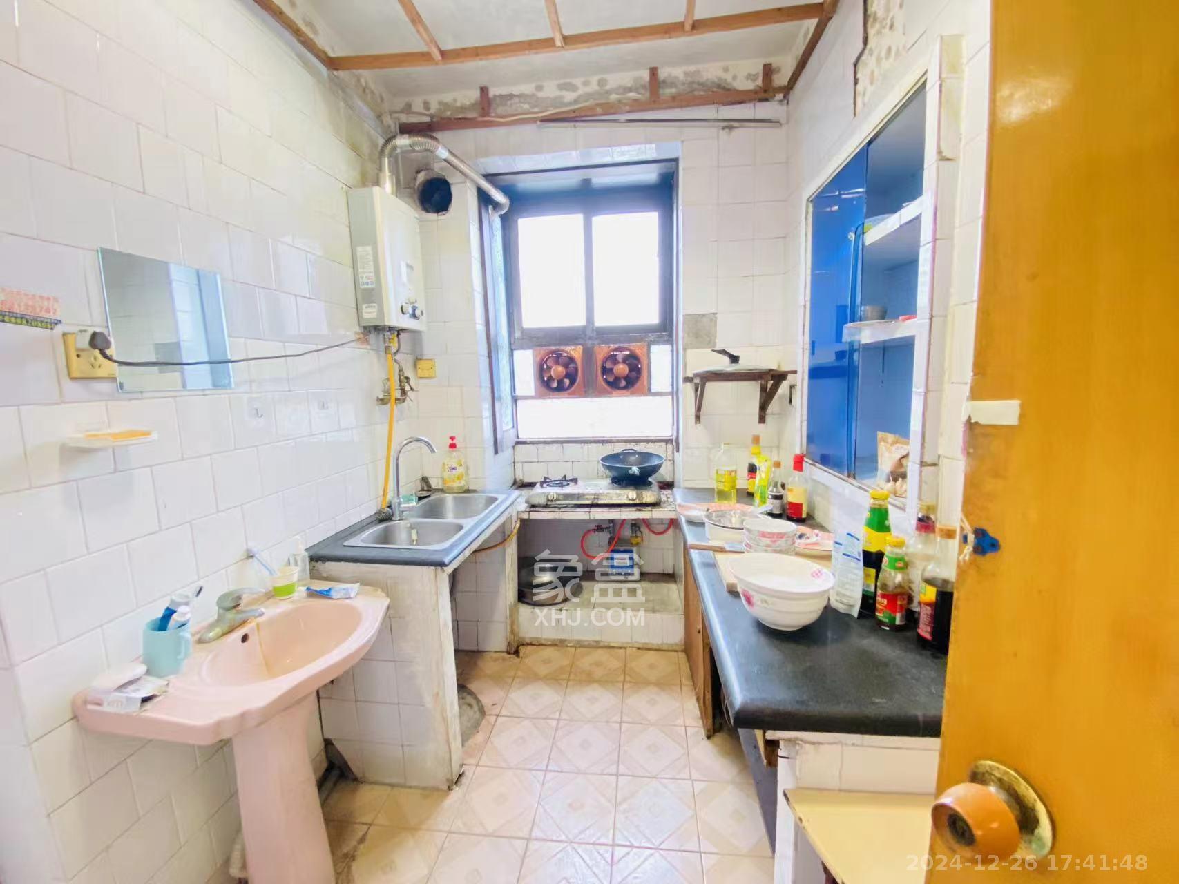 铜铝厂宿舍(居仁里11号)  1室0厅0卫    1600.0元/月 铜铝厂宿舍(居仁里11号)  1室0厅0卫    1600.0元/月室内图