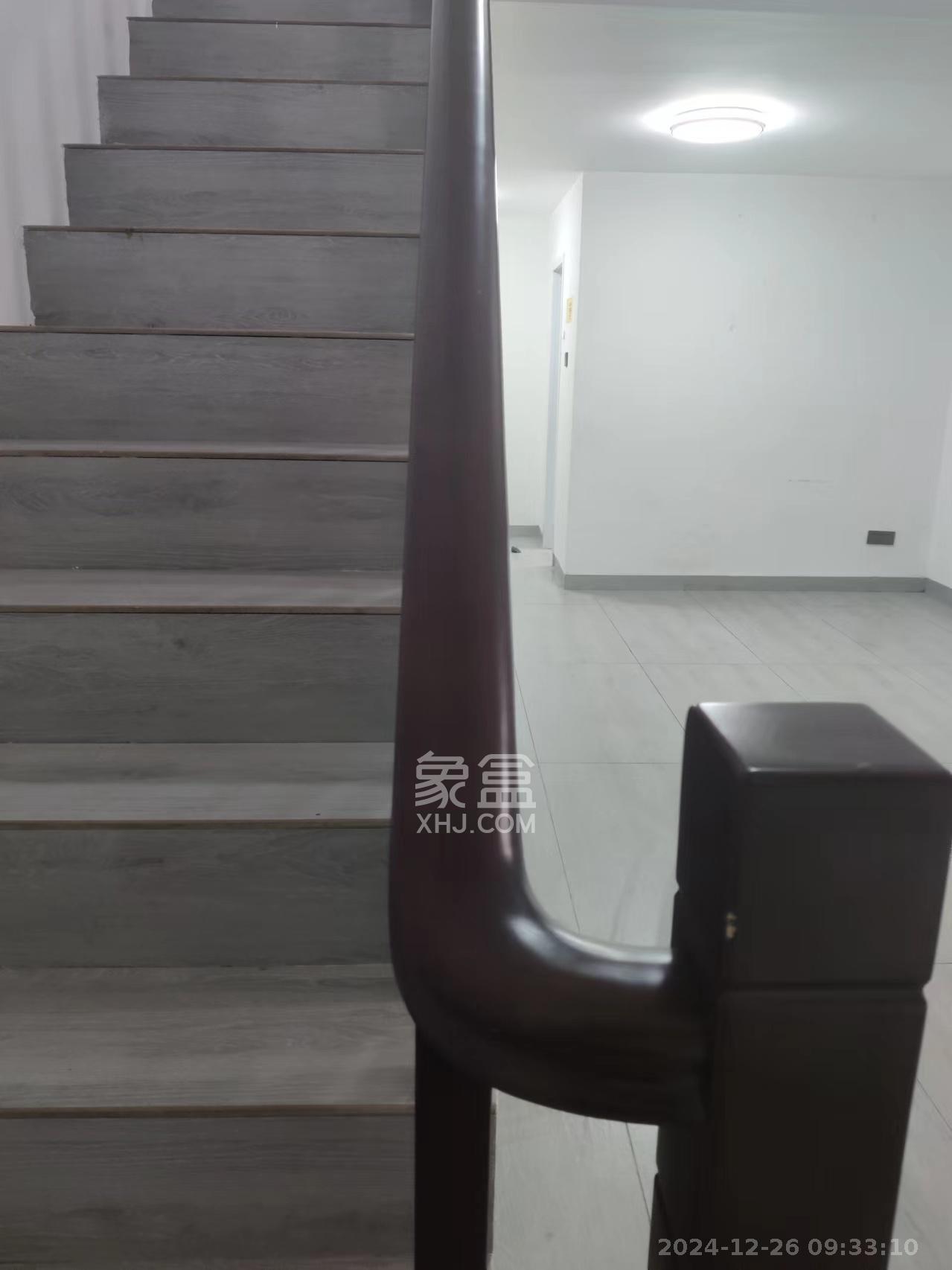 天元涉外景园B区 1室1厅1卫 1800.0元/月 天元涉外景园B区 1室1厅1卫 1800.0元/月室内图