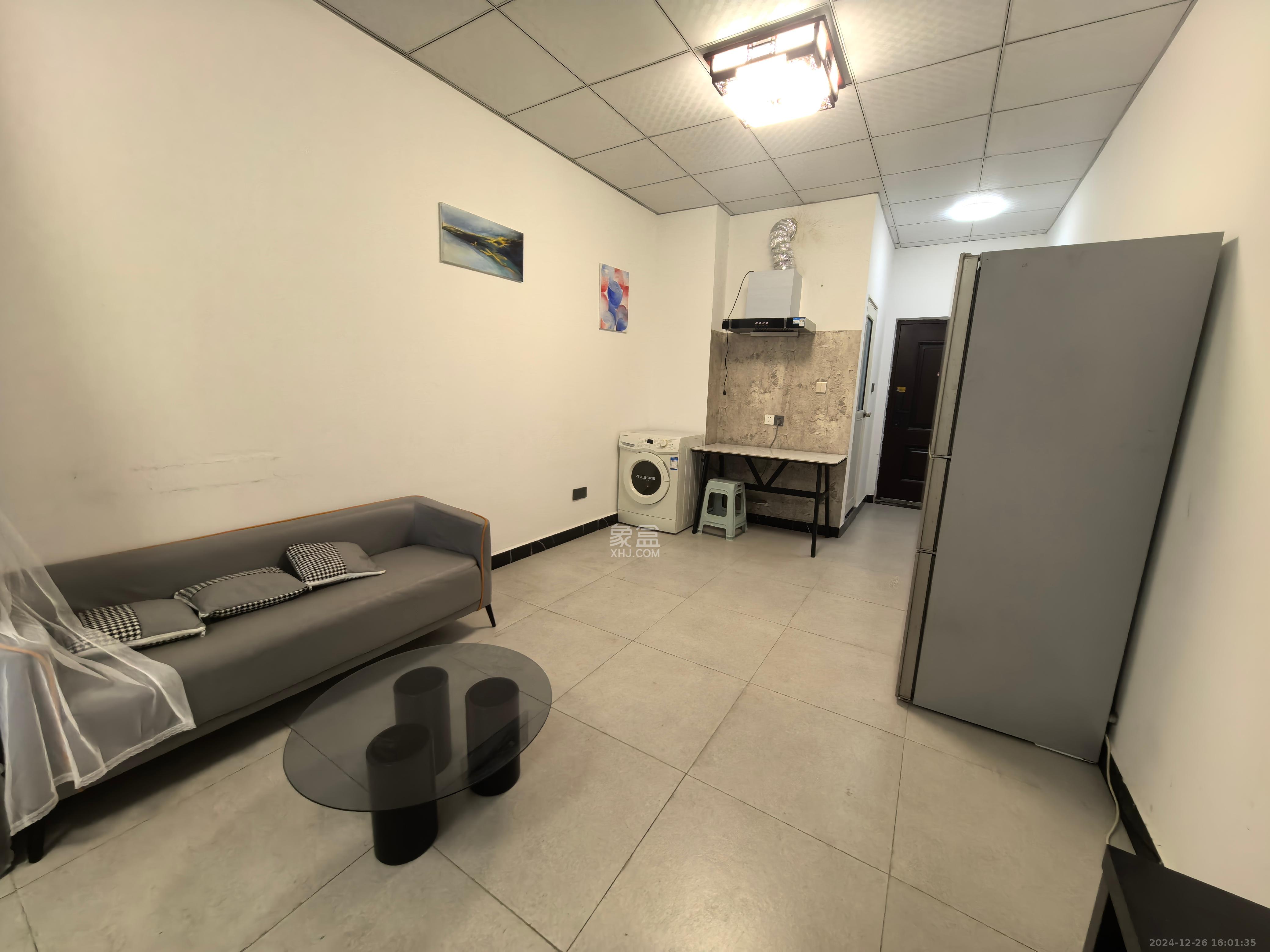 裕天国际商汇中心 1室1厅1卫 1350.0元/月 裕天国际商汇中心 1室1厅1卫 1350.0元/月室内图