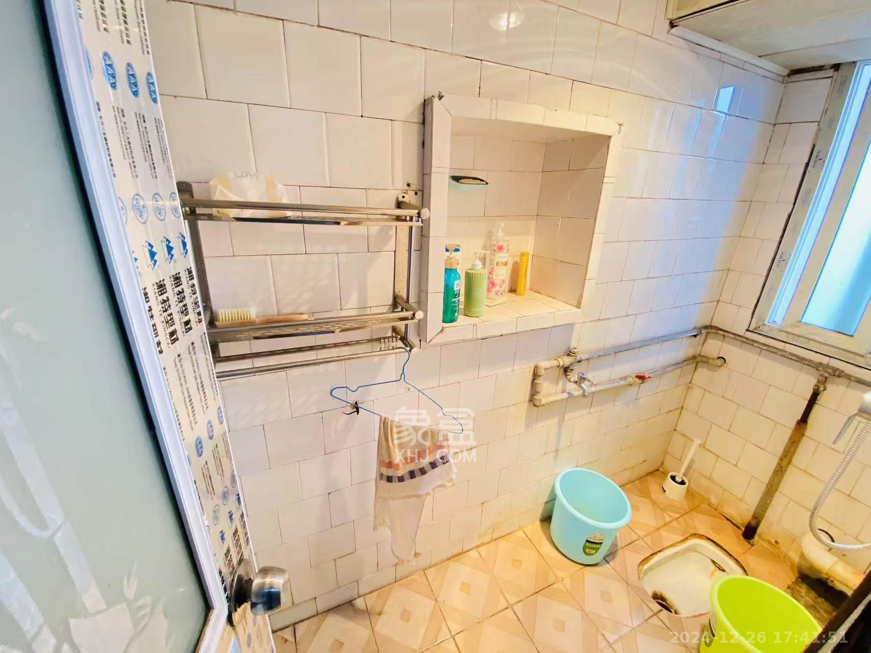 铜铝厂宿舍(居仁里11号)  1室0厅0卫    1600.0元/月 铜铝厂宿舍(居仁里11号)  1室0厅0卫    1600.0元/月室内图