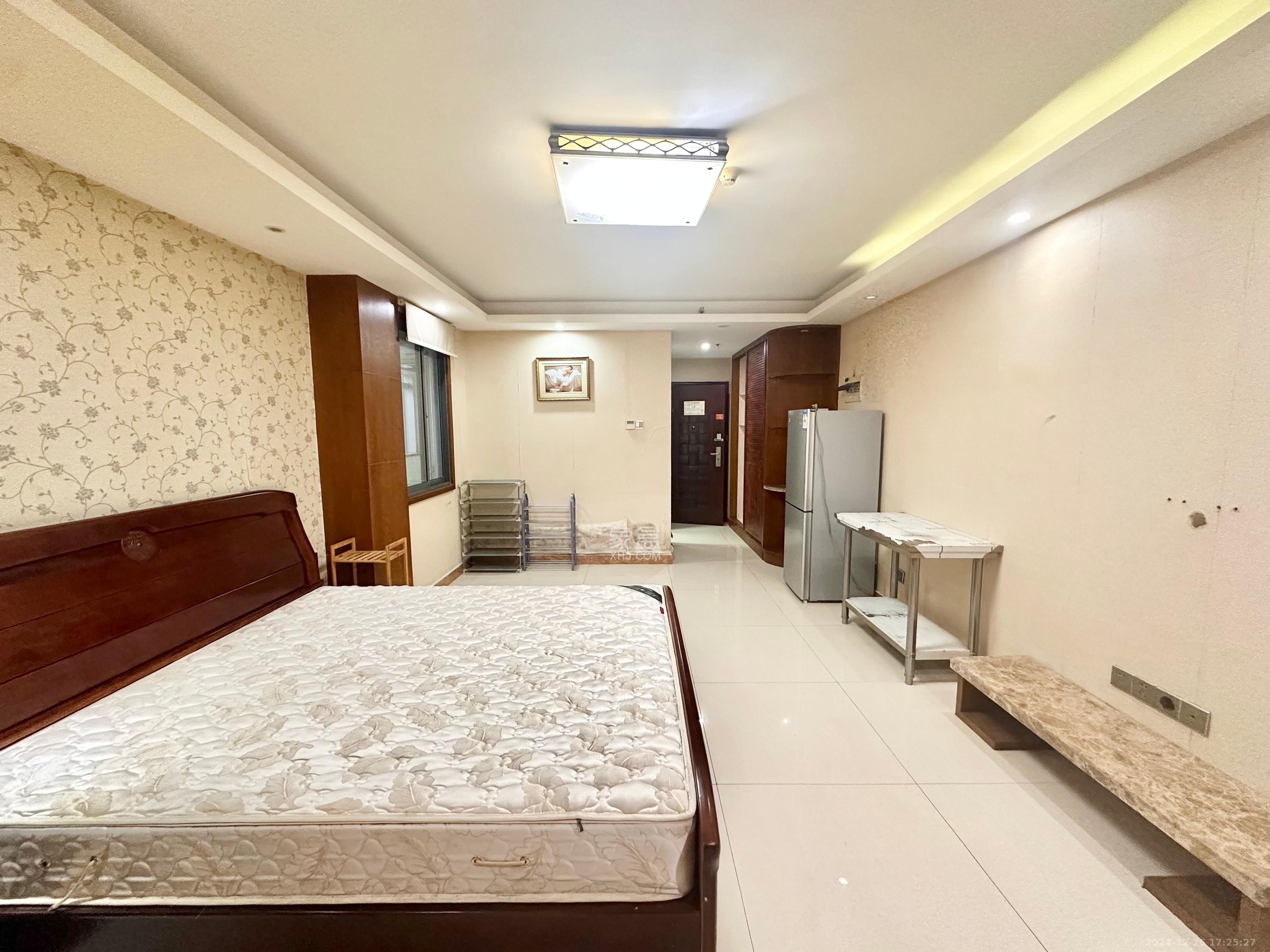 东方芙蓉 1室1厅1卫 1500.0元/月 东方芙蓉 1室1厅1卫 1500.0元/月室内图