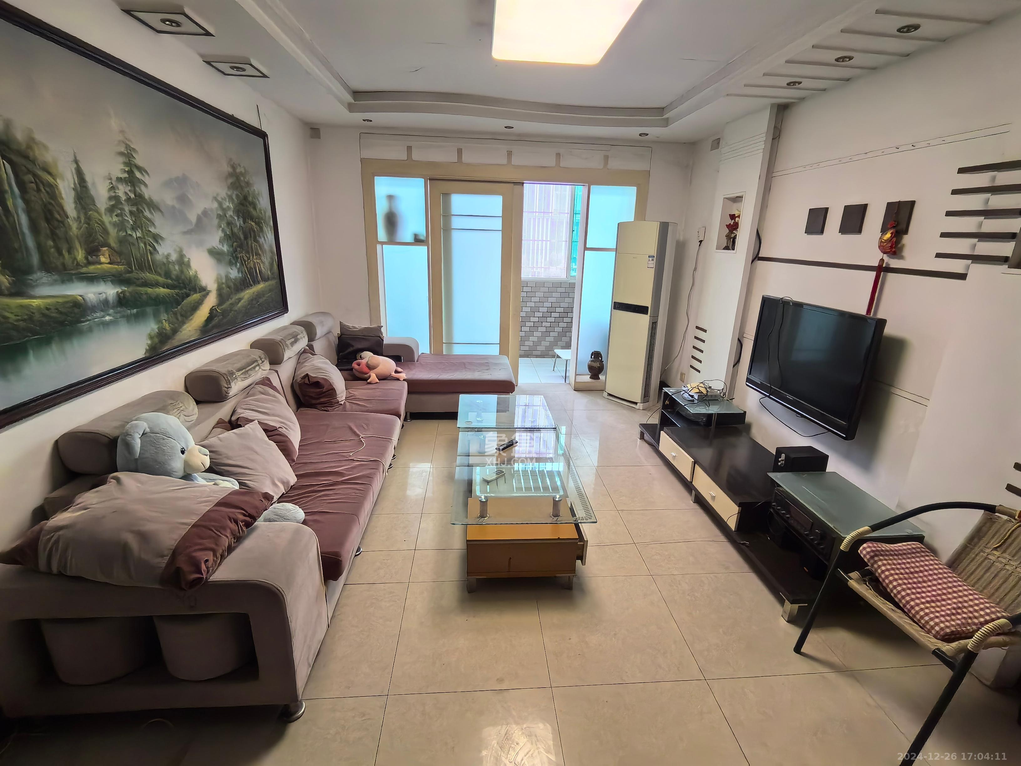 中建木莲工社  1室1厅1卫   1400.00元/月
