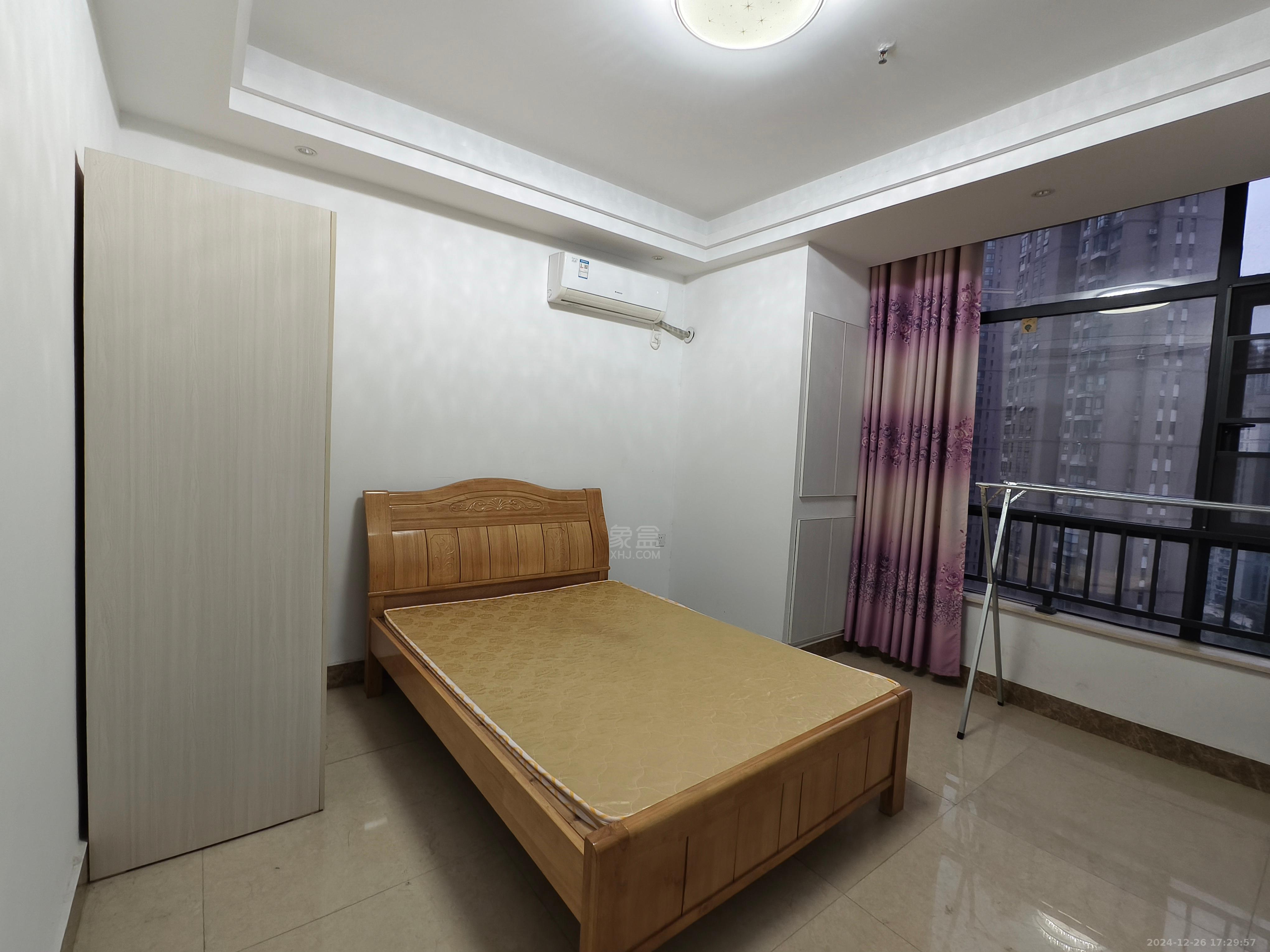 湘银星城 1室1厅1卫 1000.0元/月 湘银星城 1室1厅1卫 1000.0元/月室内图