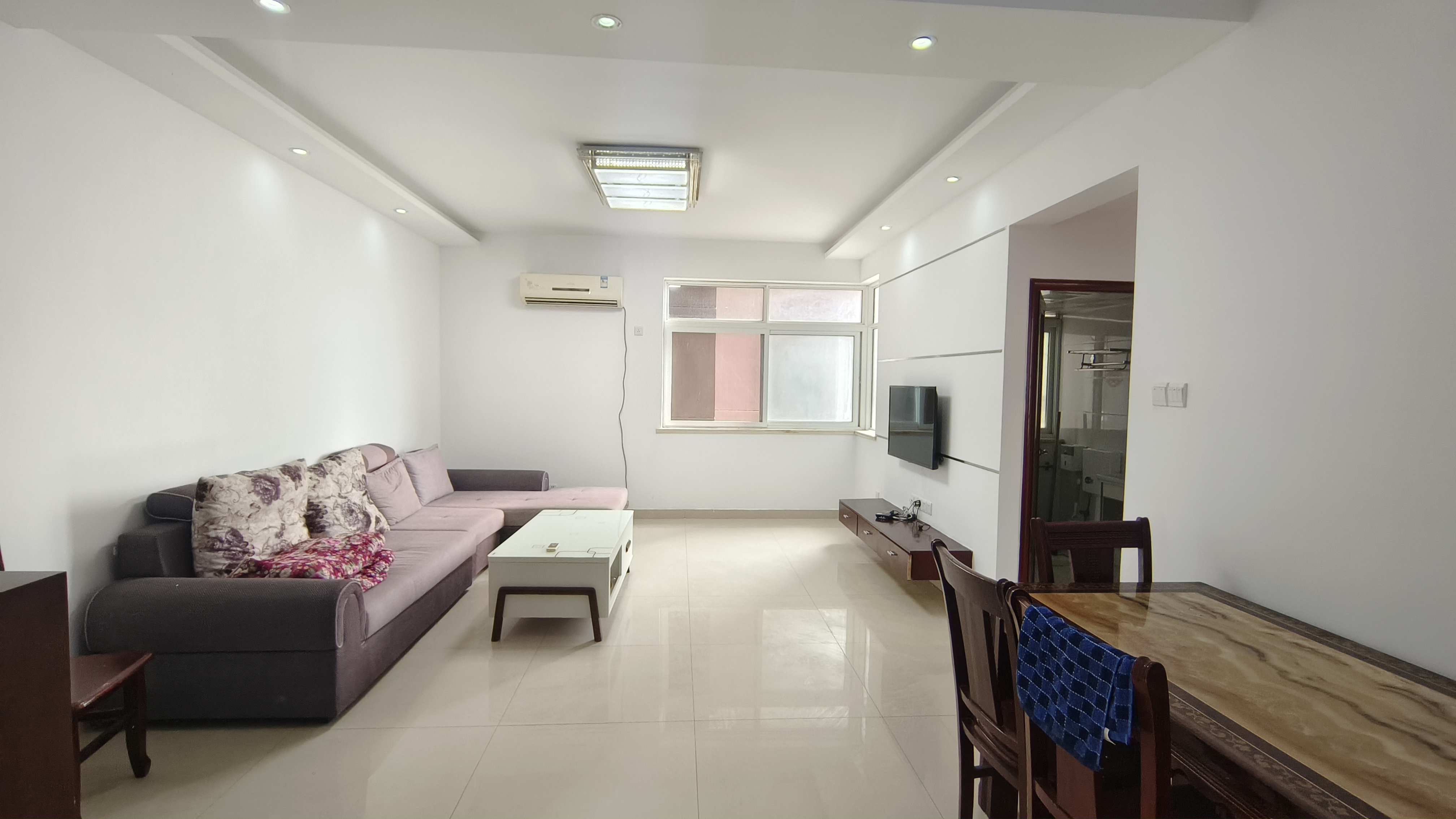 金城2008 2室1厅1卫 1300.0元/月 金城2008 2室1厅1卫 1300.0元/月室内图