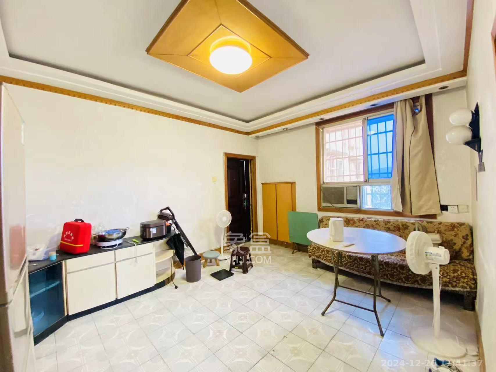 铜铝厂宿舍(居仁里11号)  1室0厅0卫    1600.0元/月 铜铝厂宿舍(居仁里11号)  1室0厅0卫    1600.0元/月室内图