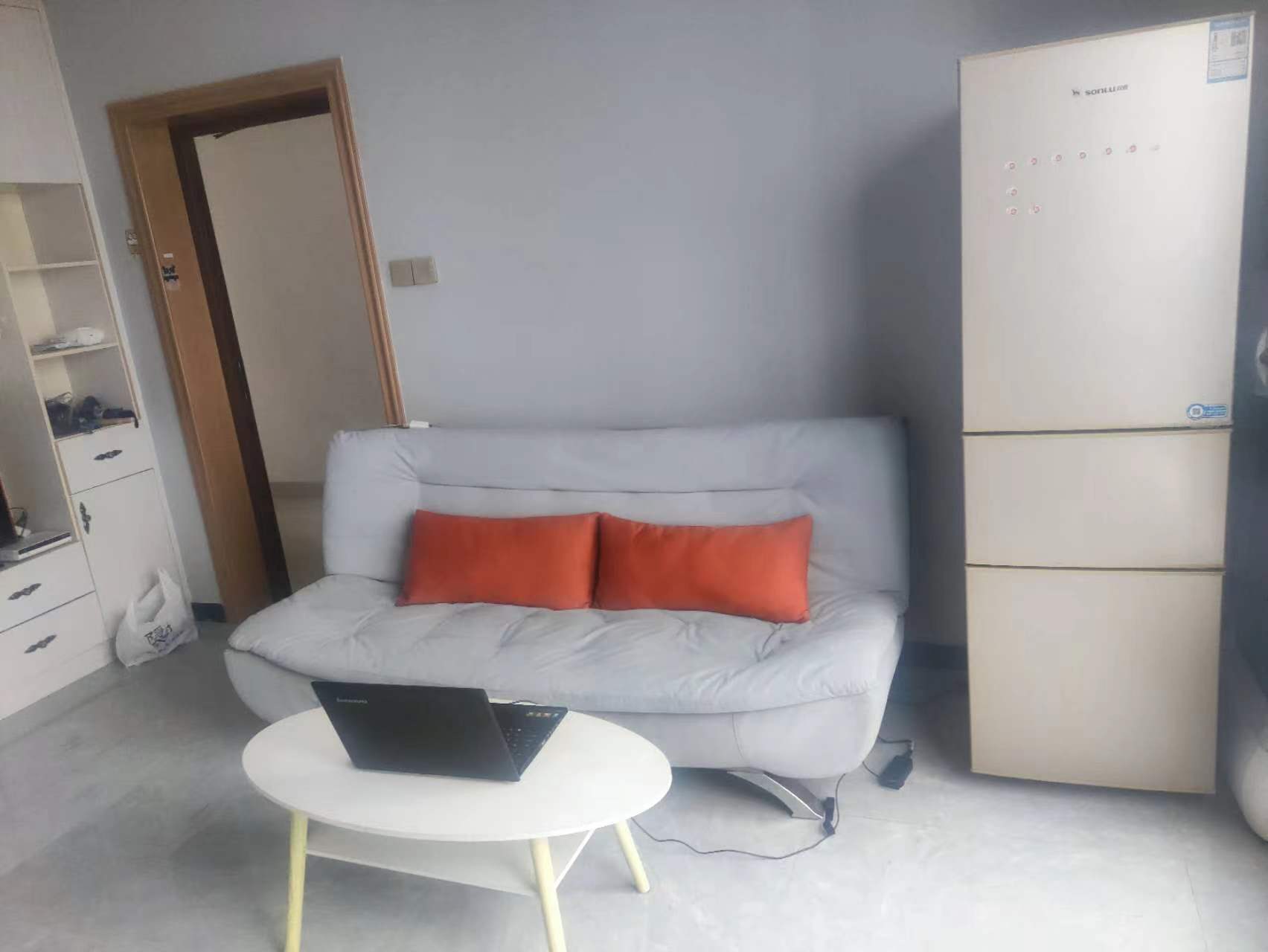 天源邻里坊 4室1厅1卫 33.8万 天源邻里坊 4室1厅1卫 33.8万客厅