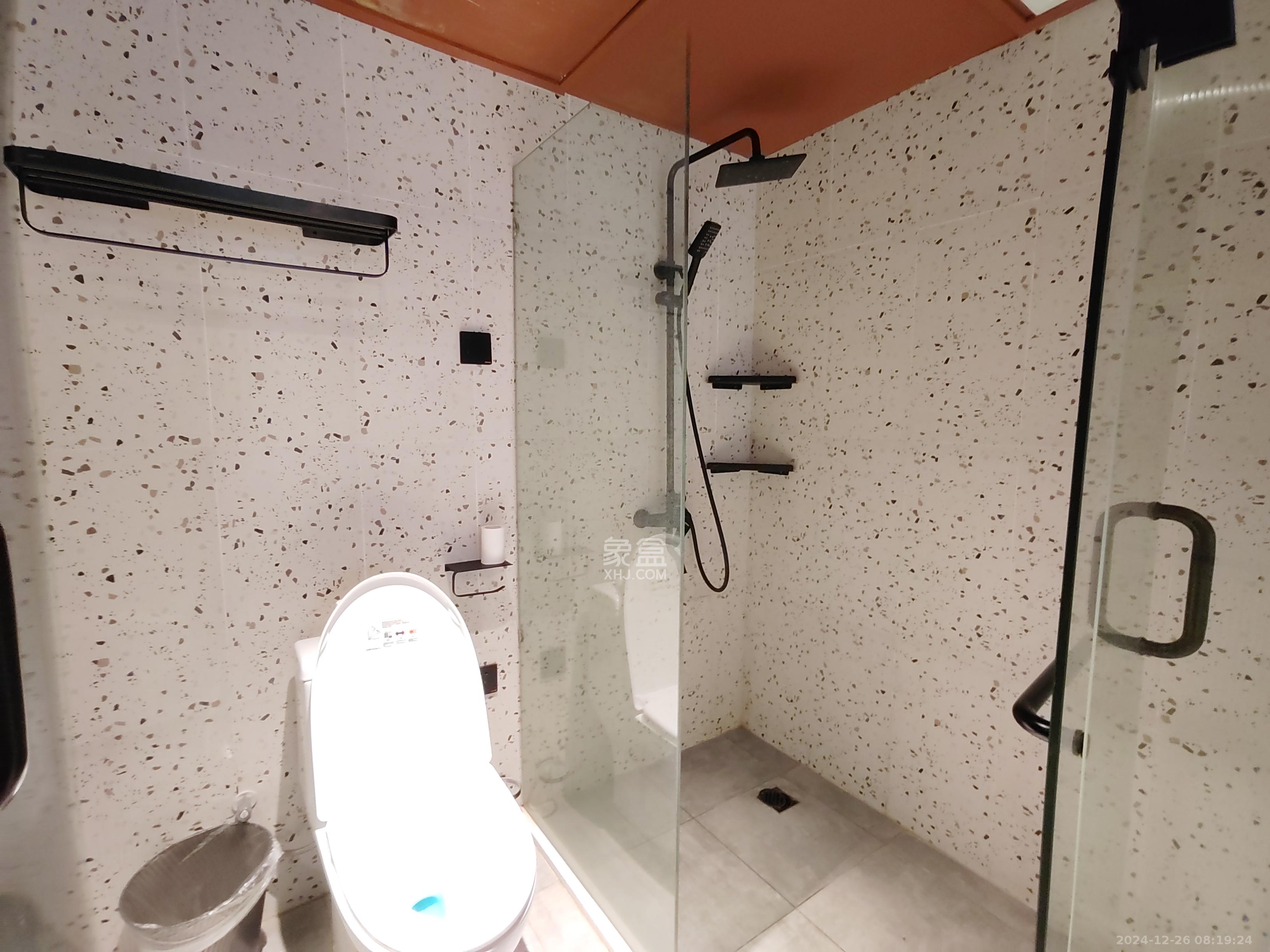 湘潭中心  1室1厅1卫    1500.0元/月 湘潭中心  1室1厅1卫    1500.0元/月室内图