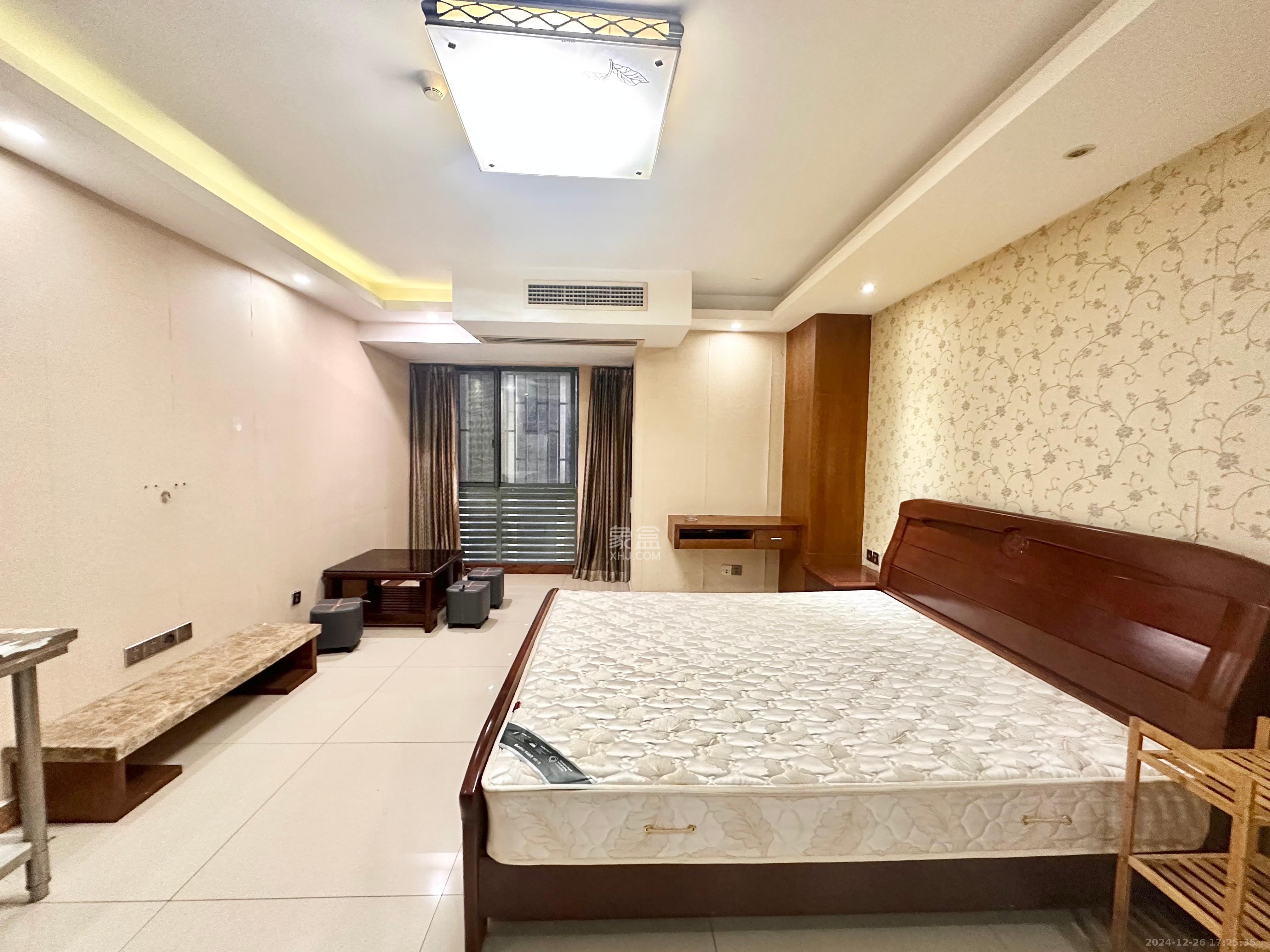 东方芙蓉 1室1厅1卫 1500.0元/月 东方芙蓉 1室1厅1卫 1500.0元/月室内图