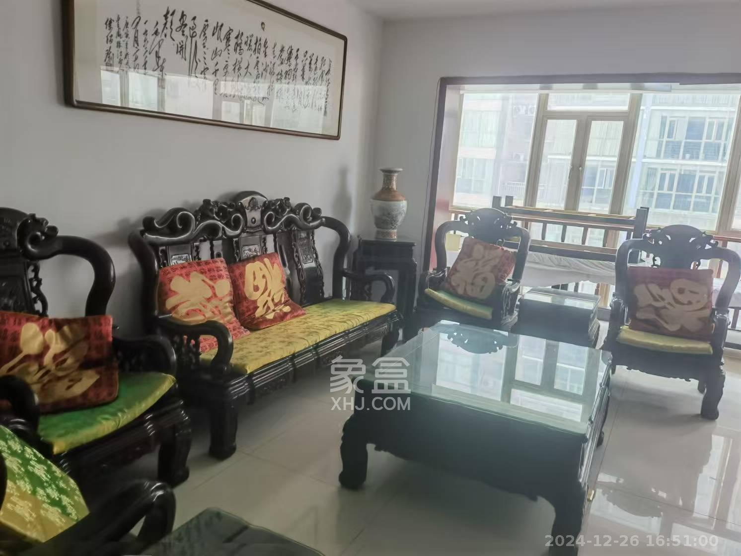 桐荫里社区  5室2厅2卫    6000.0元/月 桐荫里社区  5室2厅2卫    6000.0元/月室内图