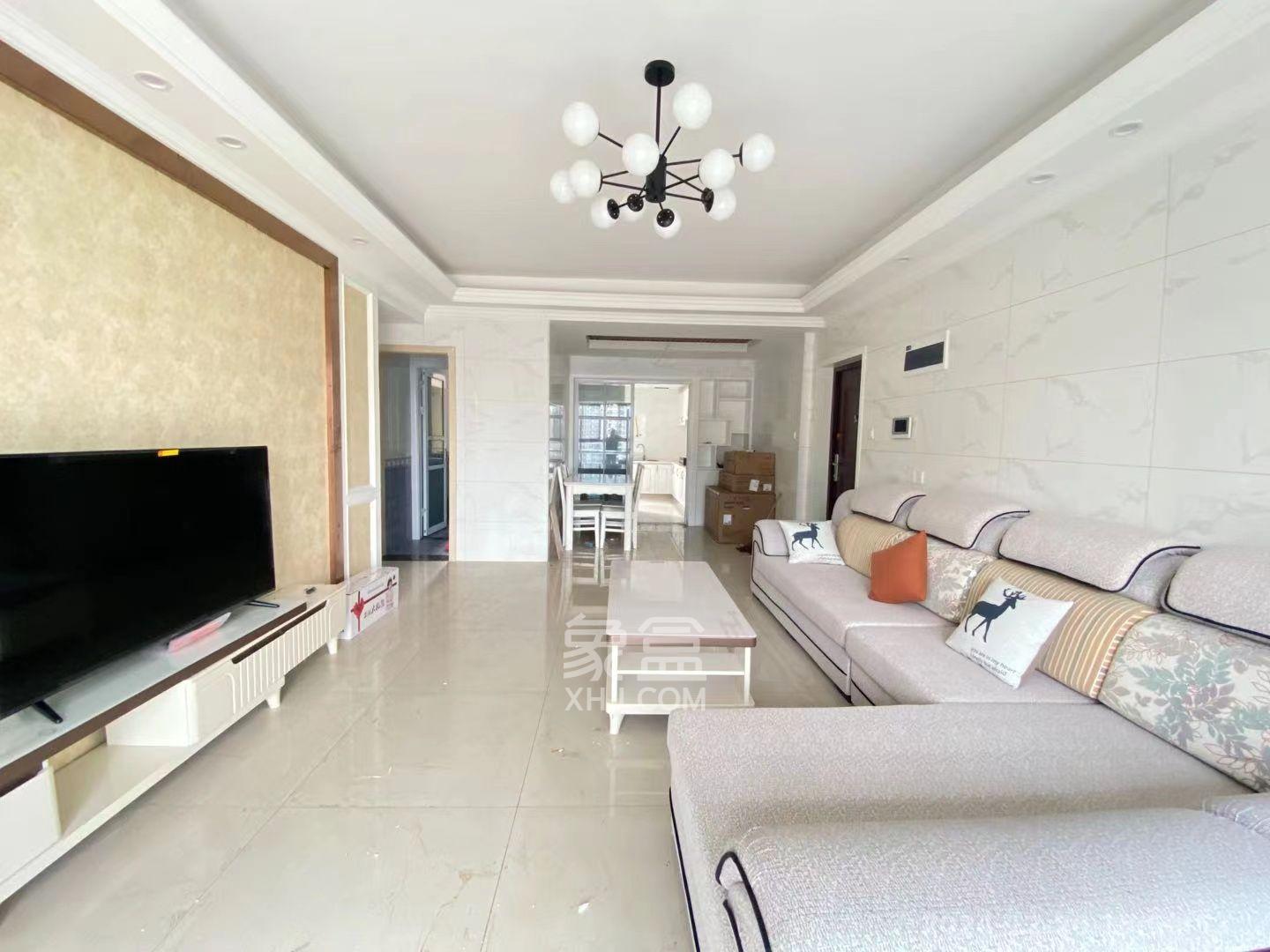 乾源国际  4室2厅2卫    2500.0元/月 乾源国际  4室2厅2卫    2500.0元/月