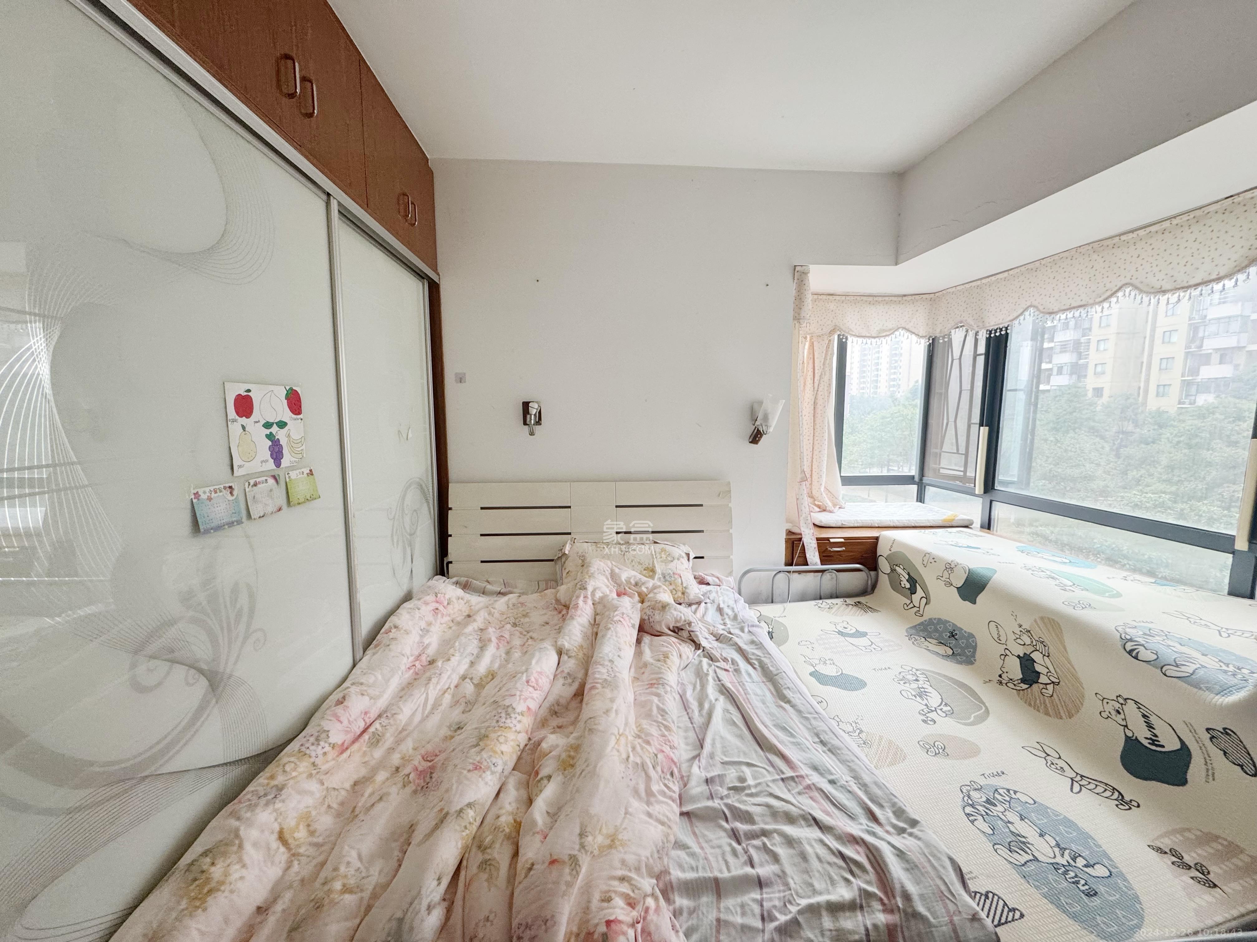 中国铁建国际城一期  3室2厅1卫    1400.0元/月 中国铁建国际城一期  3室2厅1卫    1400.0元/月室内图