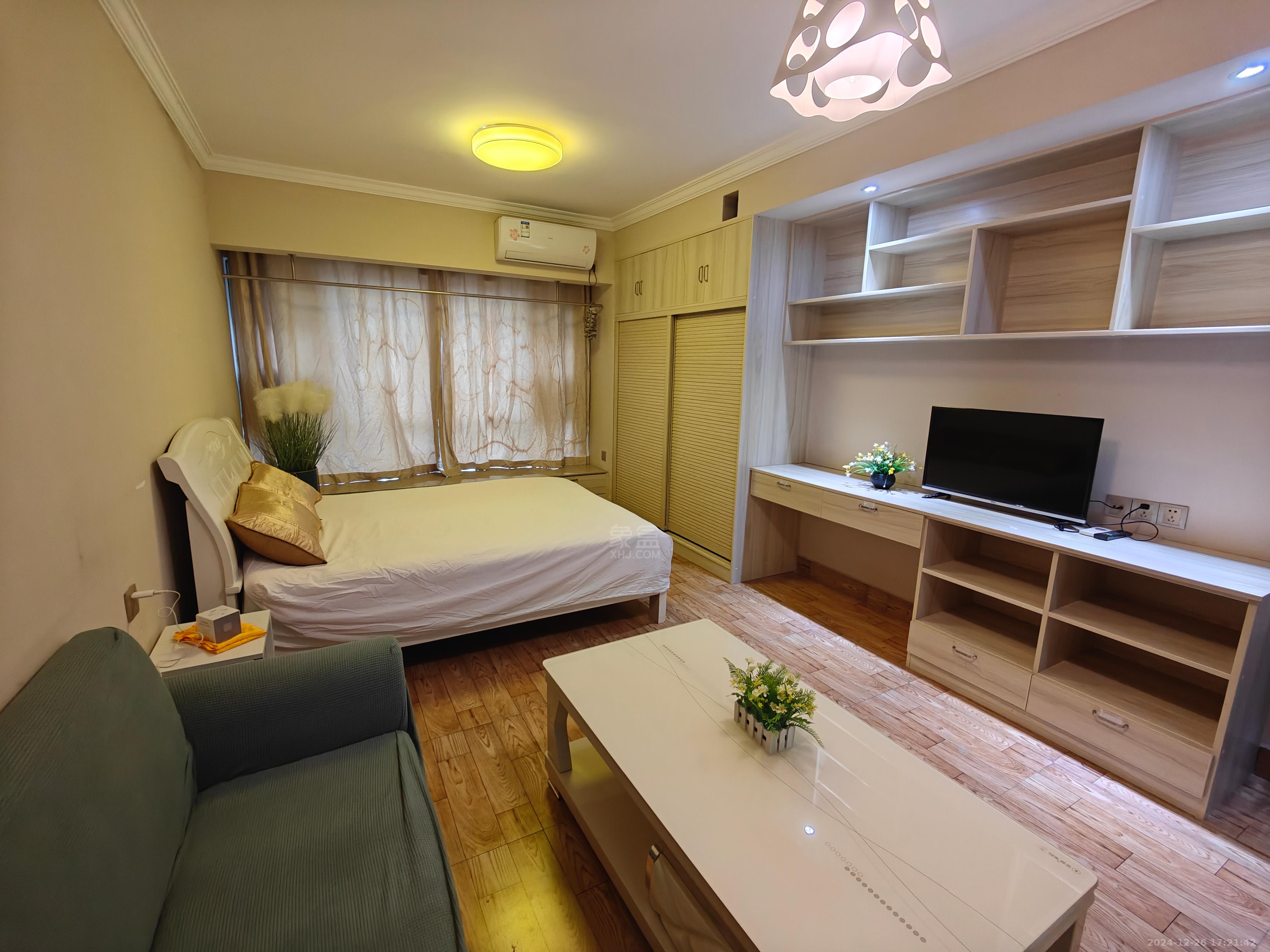 美的城三期 1室1厅1卫 1100.0元/月 美的城三期 1室1厅1卫 1100.0元/月室内图