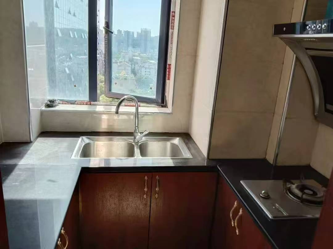 盛世时代广场  2室1厅1卫    900.0元/月 盛世时代广场  2室1厅1卫    900.0元/月室内图