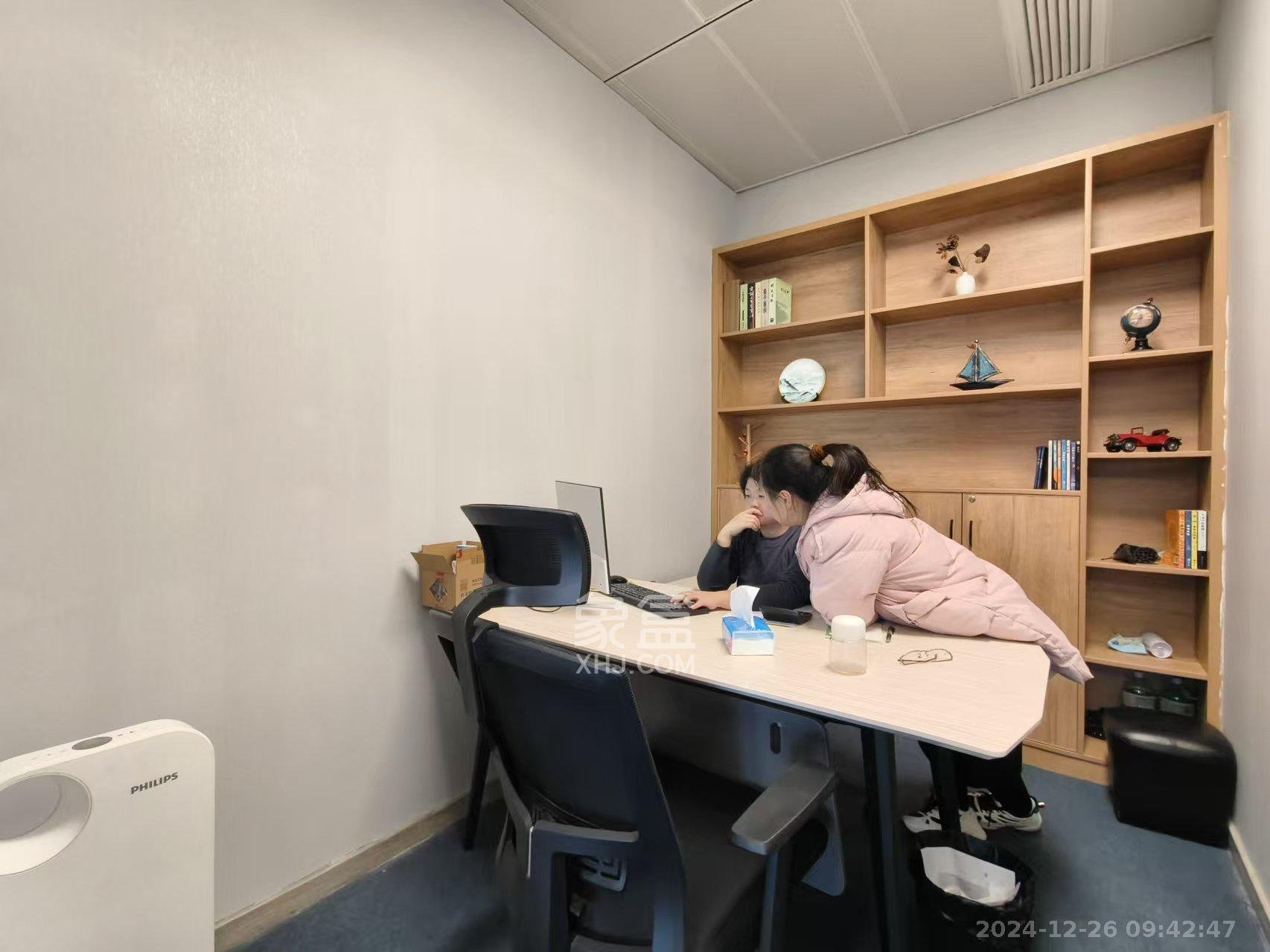 福晟國(guó)際金融中心   101.35㎡      7500.0元/月室內(nèi)圖