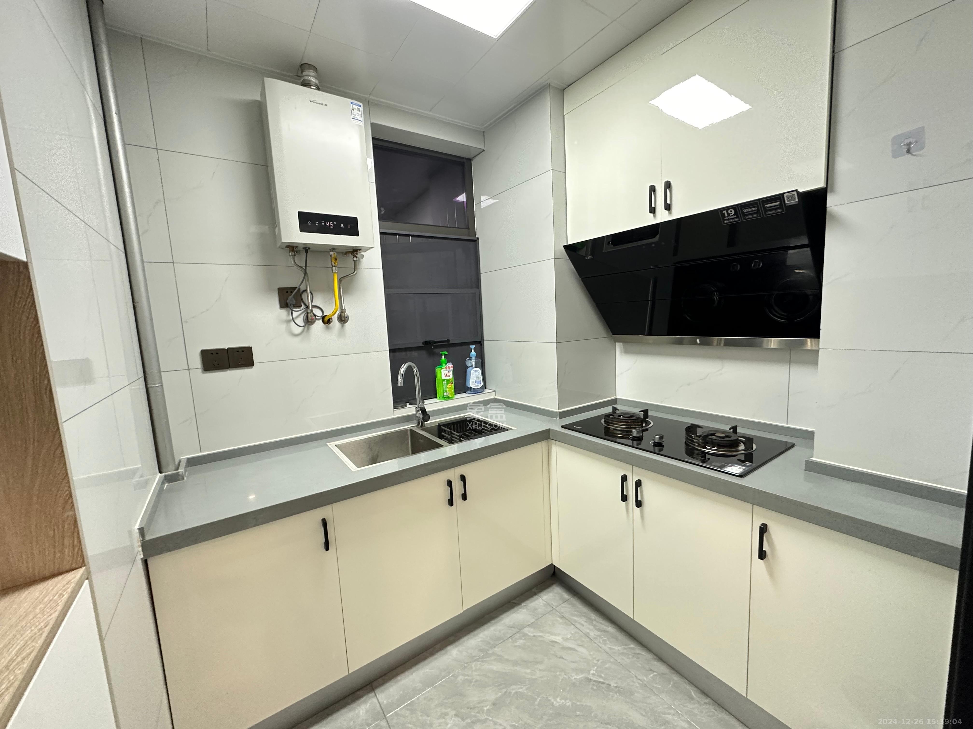 嘉雨兴园 2室1厅1卫 3200.0元/月 嘉雨兴园 2室1厅1卫 3200.0元/月室内图