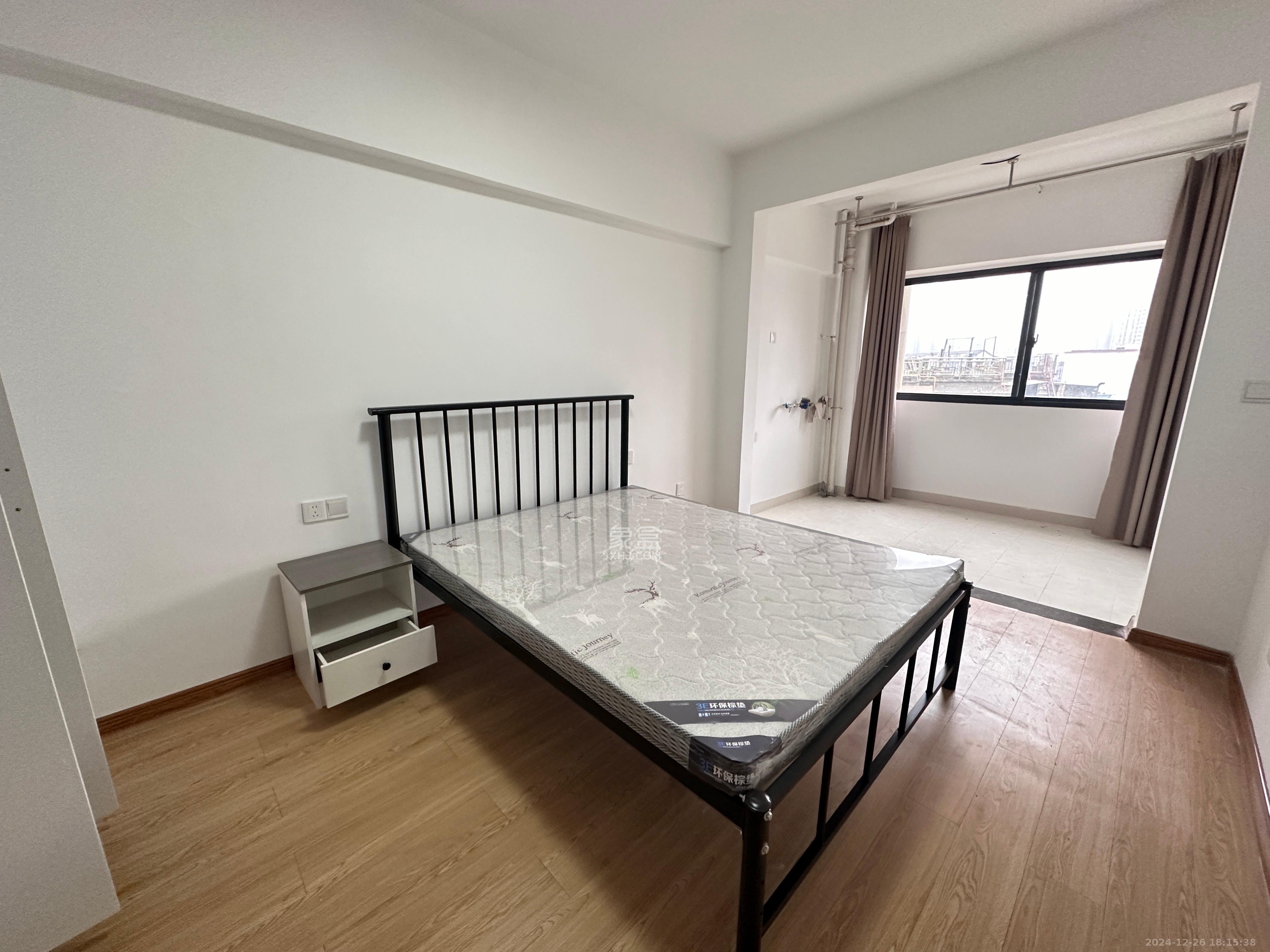 富绿新村 2室1厅1卫 1800.0元/月 富绿新村 2室1厅1卫 1800.0元/月室内图