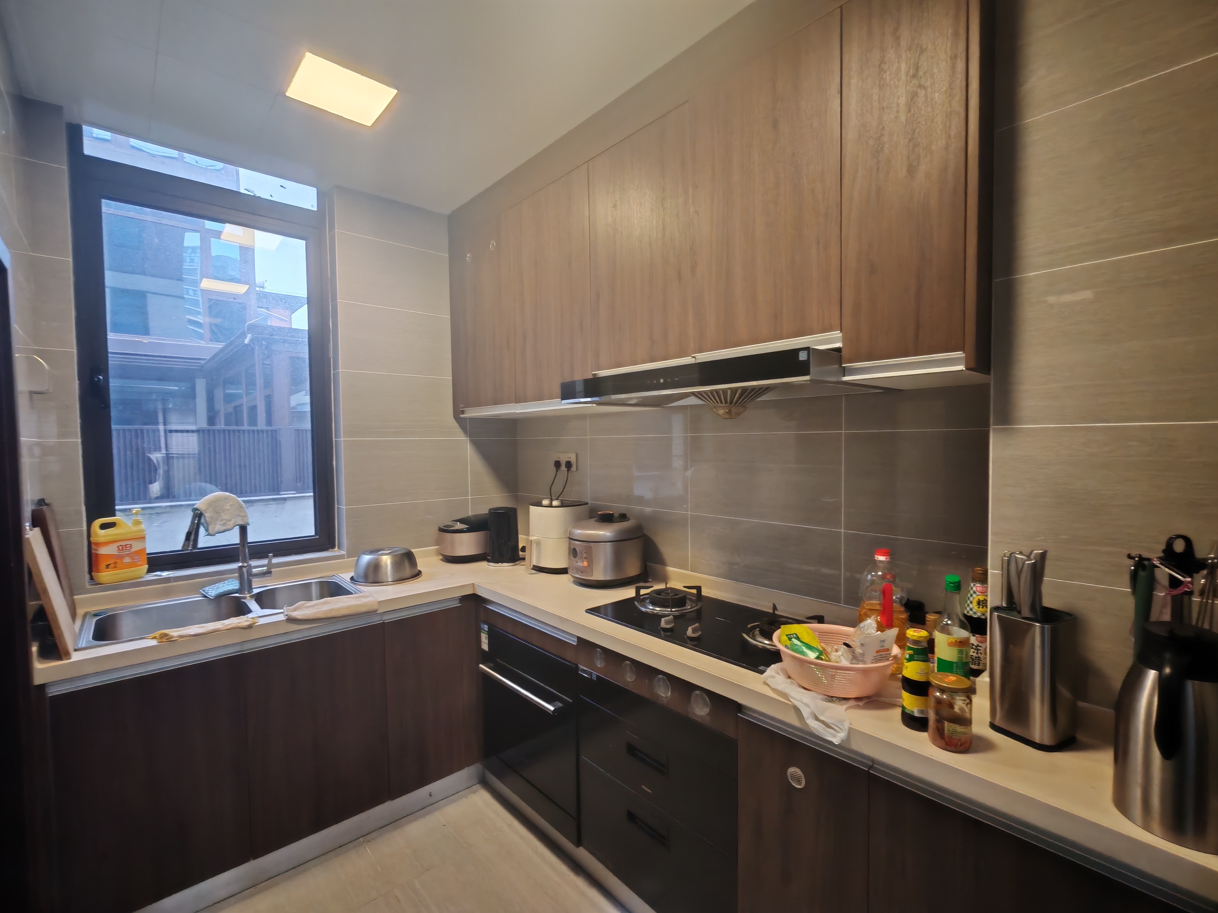 大华锦绣海岸三期 4室2厅3卫 11000.0元/月 大华锦绣海岸三期 4室2厅3卫 11000.0元/月室内图