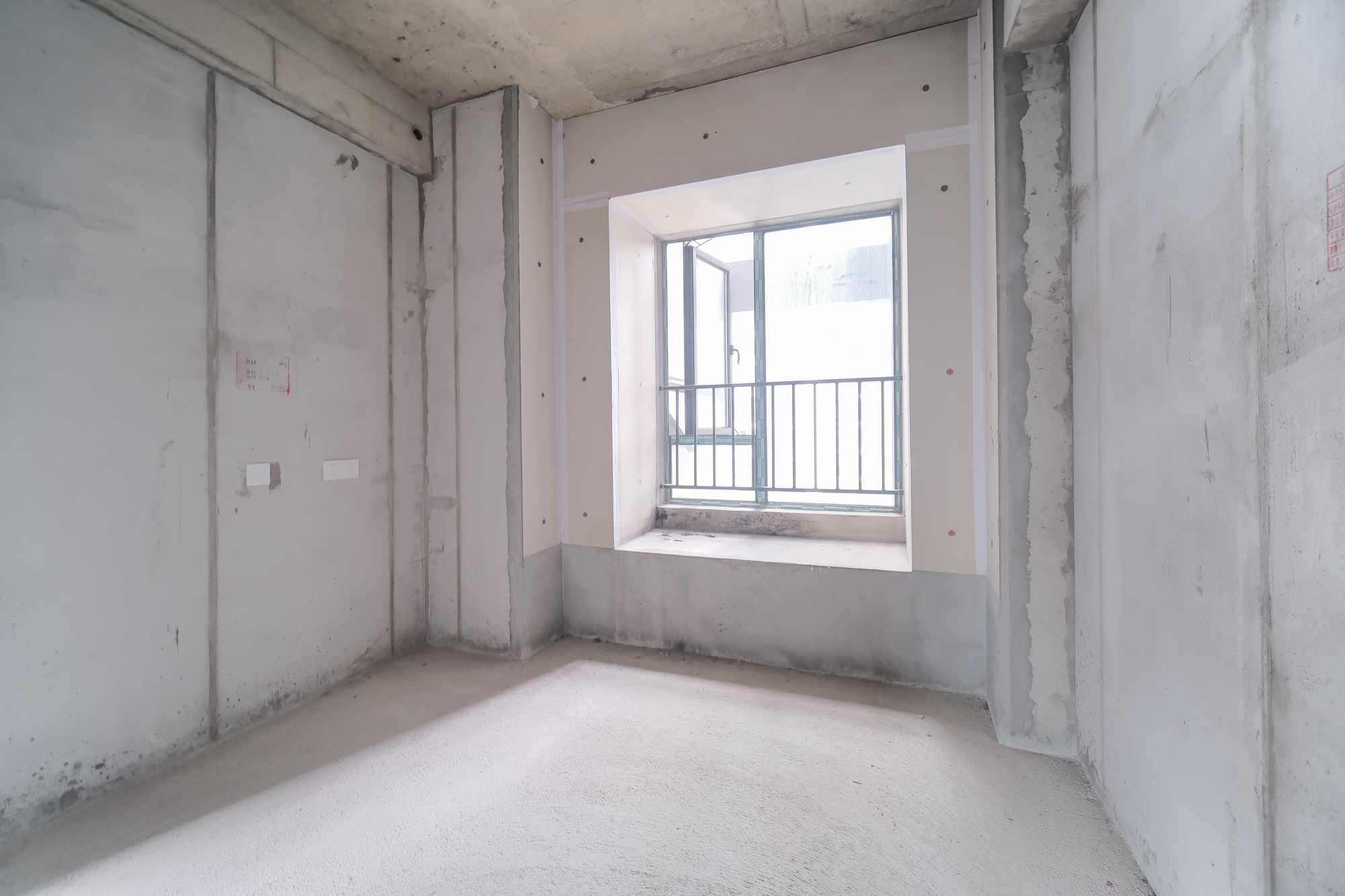 和顺府  4室2厅2卫    113.0万 和顺府  4室2厅2卫    113.0万卧室