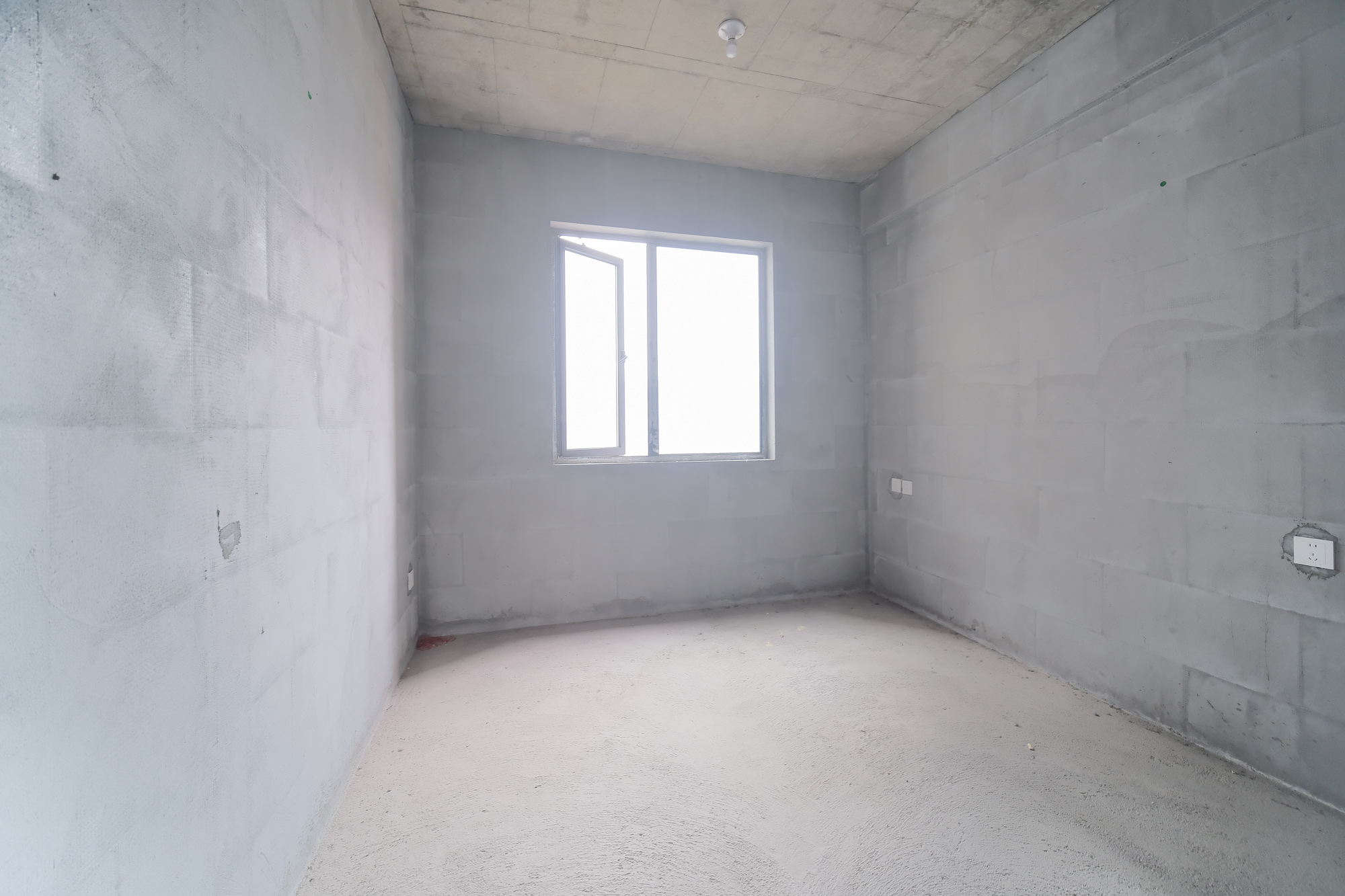 和顺府  4室2厅2卫    113.0万 和顺府  4室2厅2卫    113.0万卧室